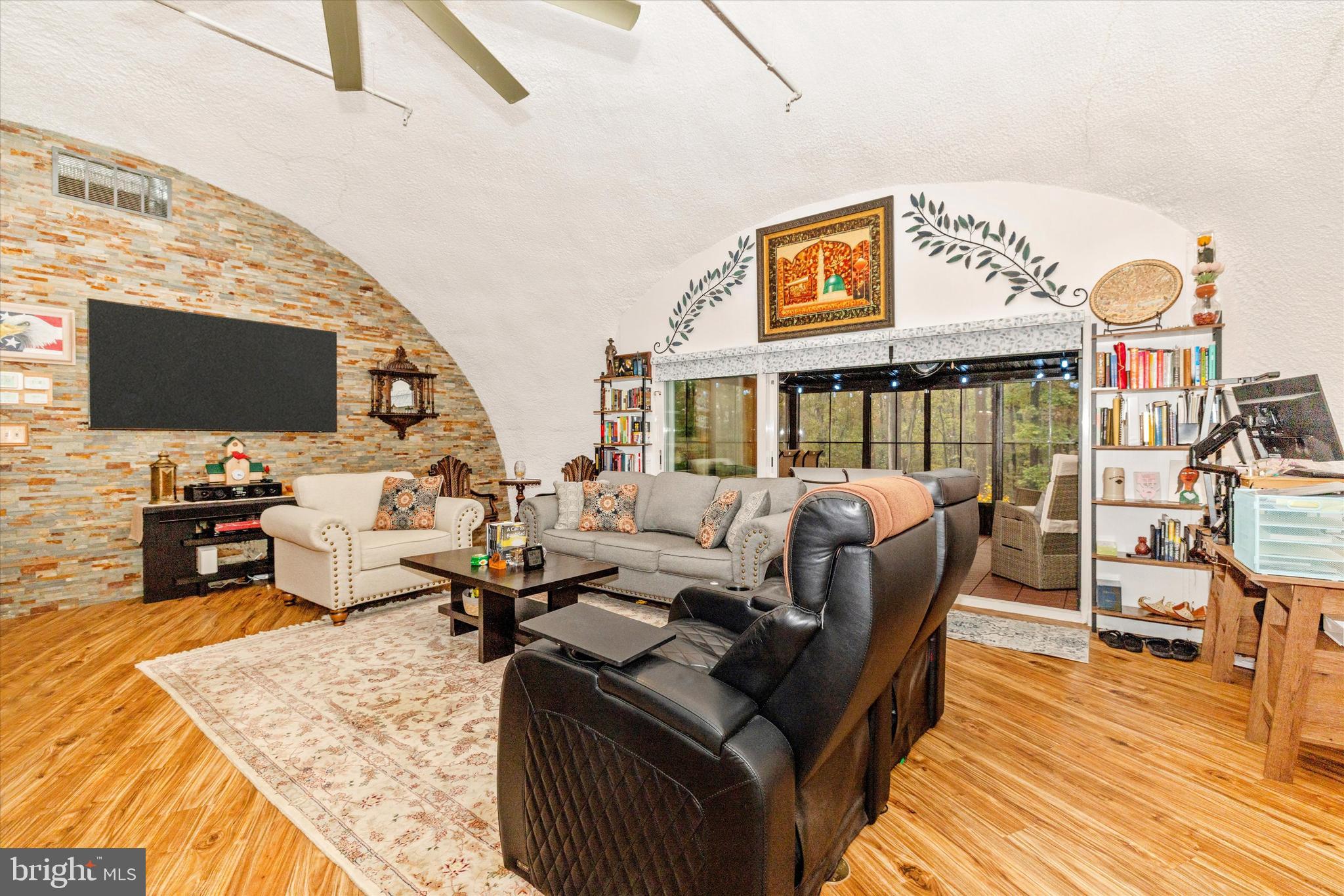 FOX TOWER KNOLLS - Residential