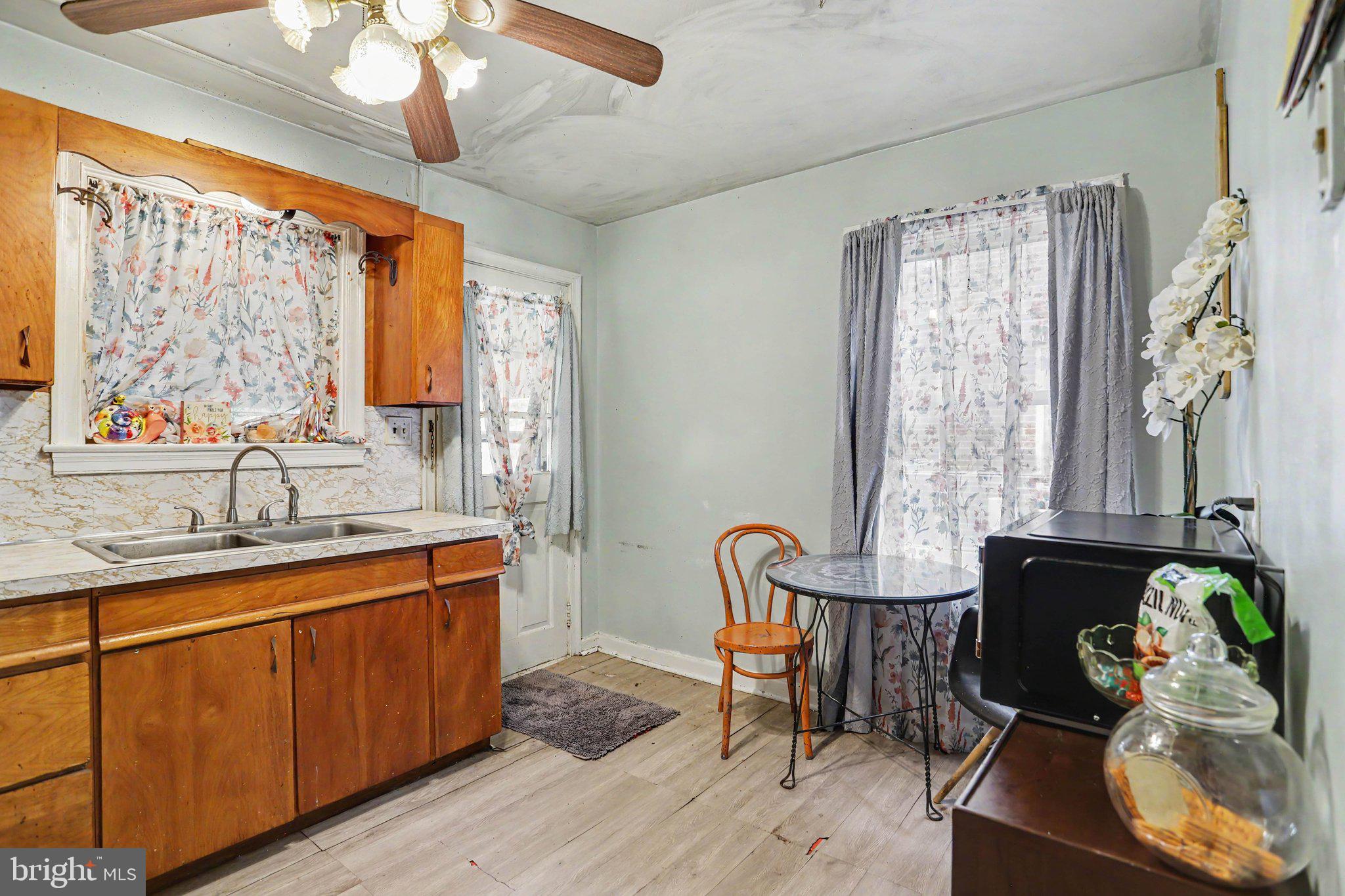 NEW HOLLAND BOROUGH - Residential