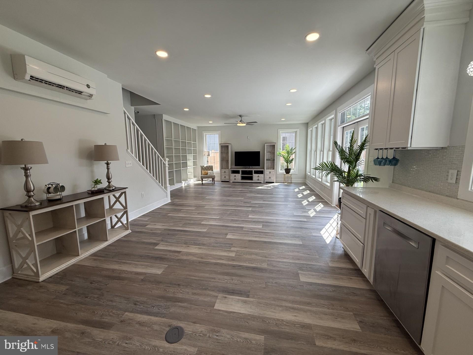 BLACKWATER VILLAGE - Residential