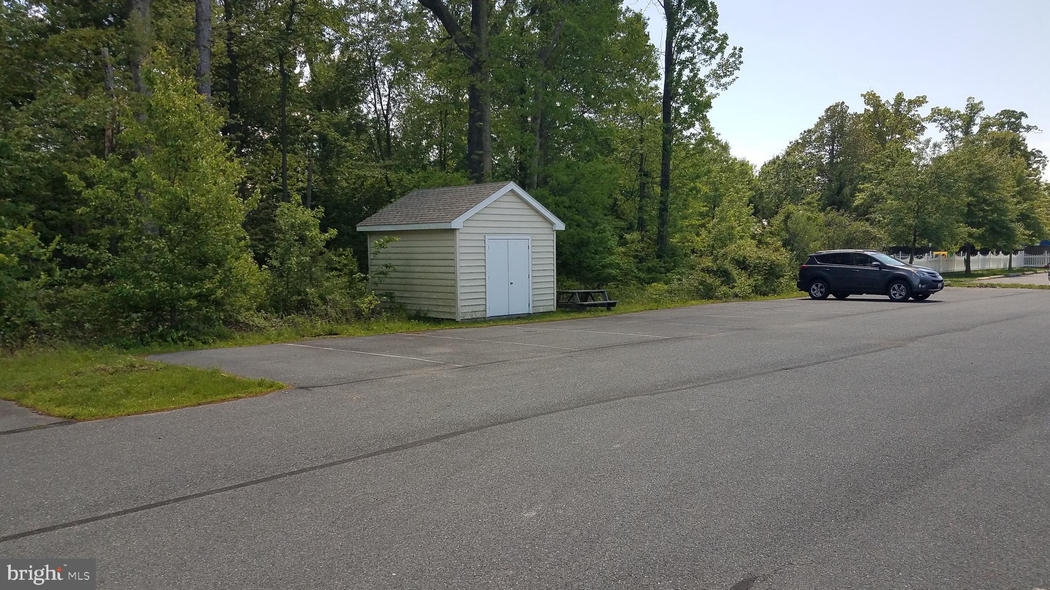 GLEBE BUSINESS PARK - Commercial Lease