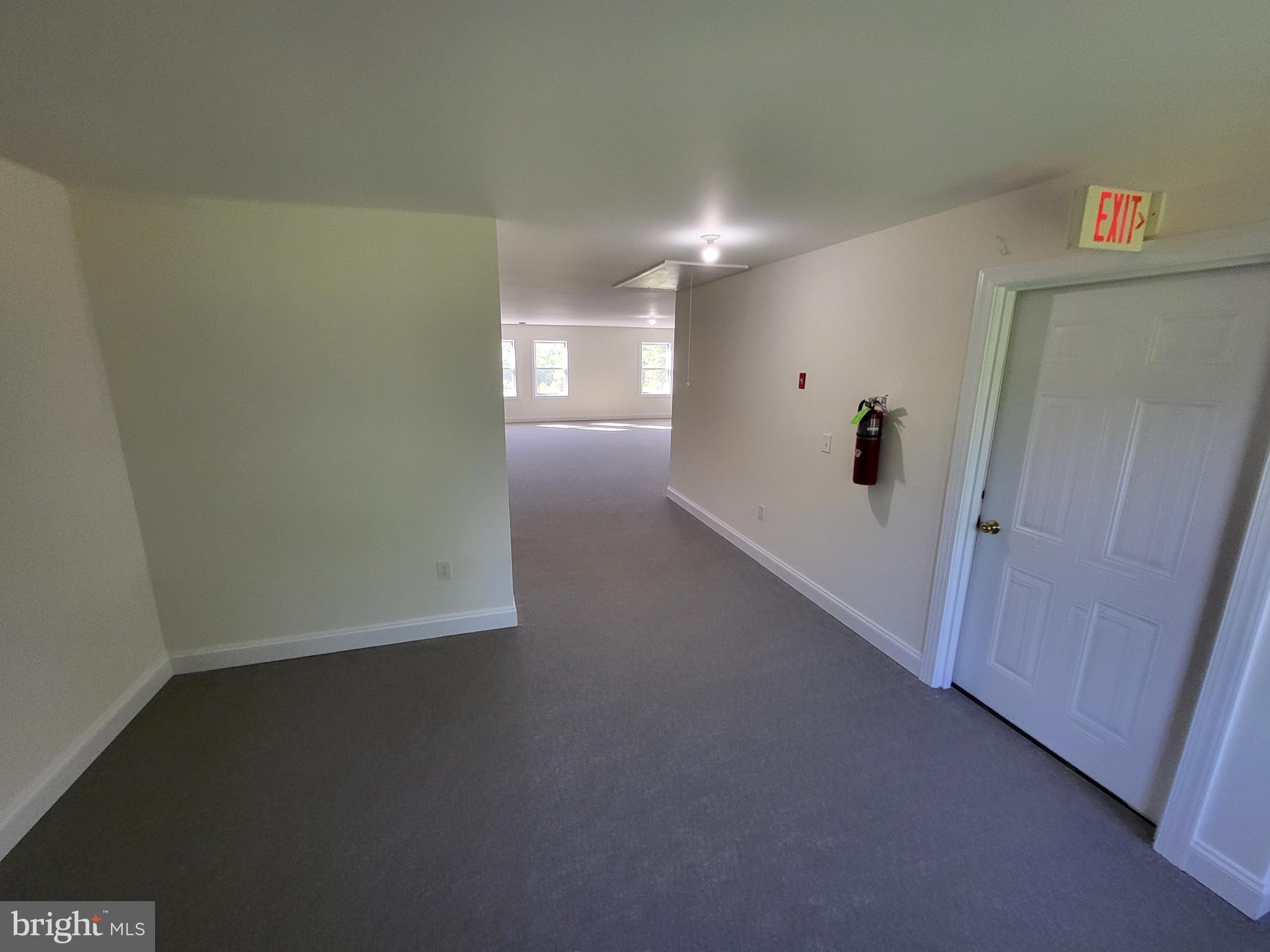 GLEBE BUSINESS PARK - Commercial Lease