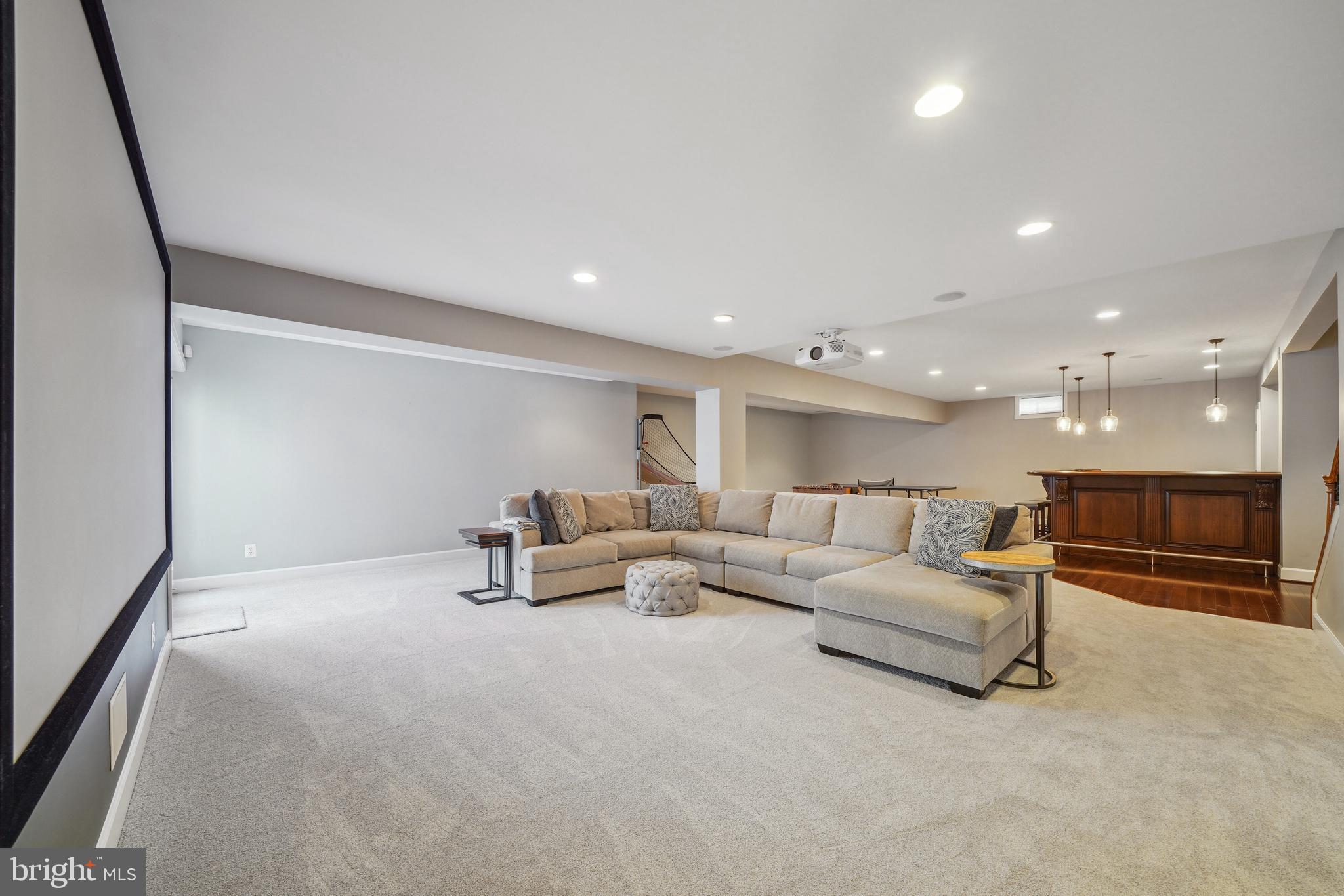RED CEDAR - Residential