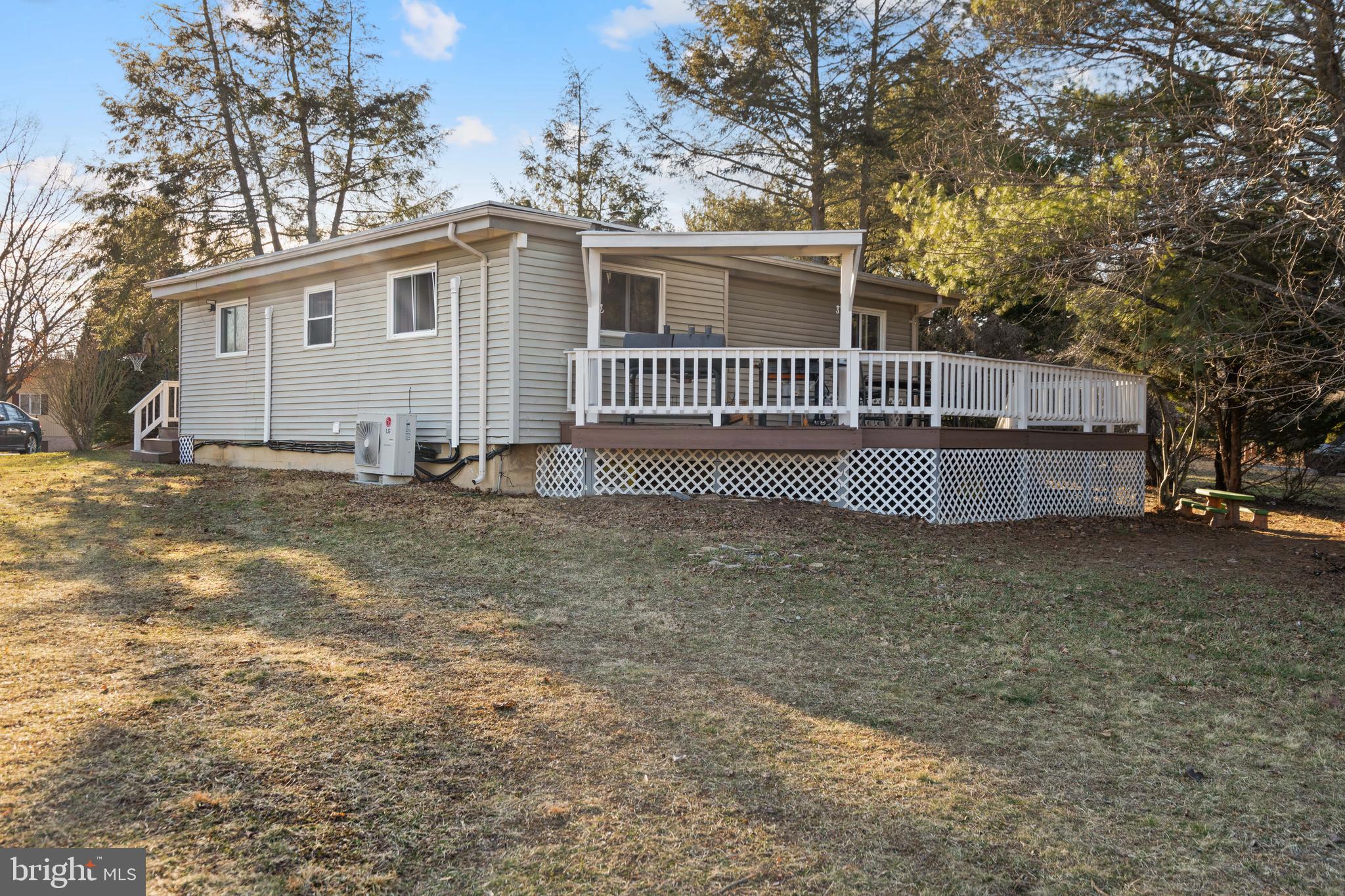 LAKE HOLIDAY ESTATES - Residential