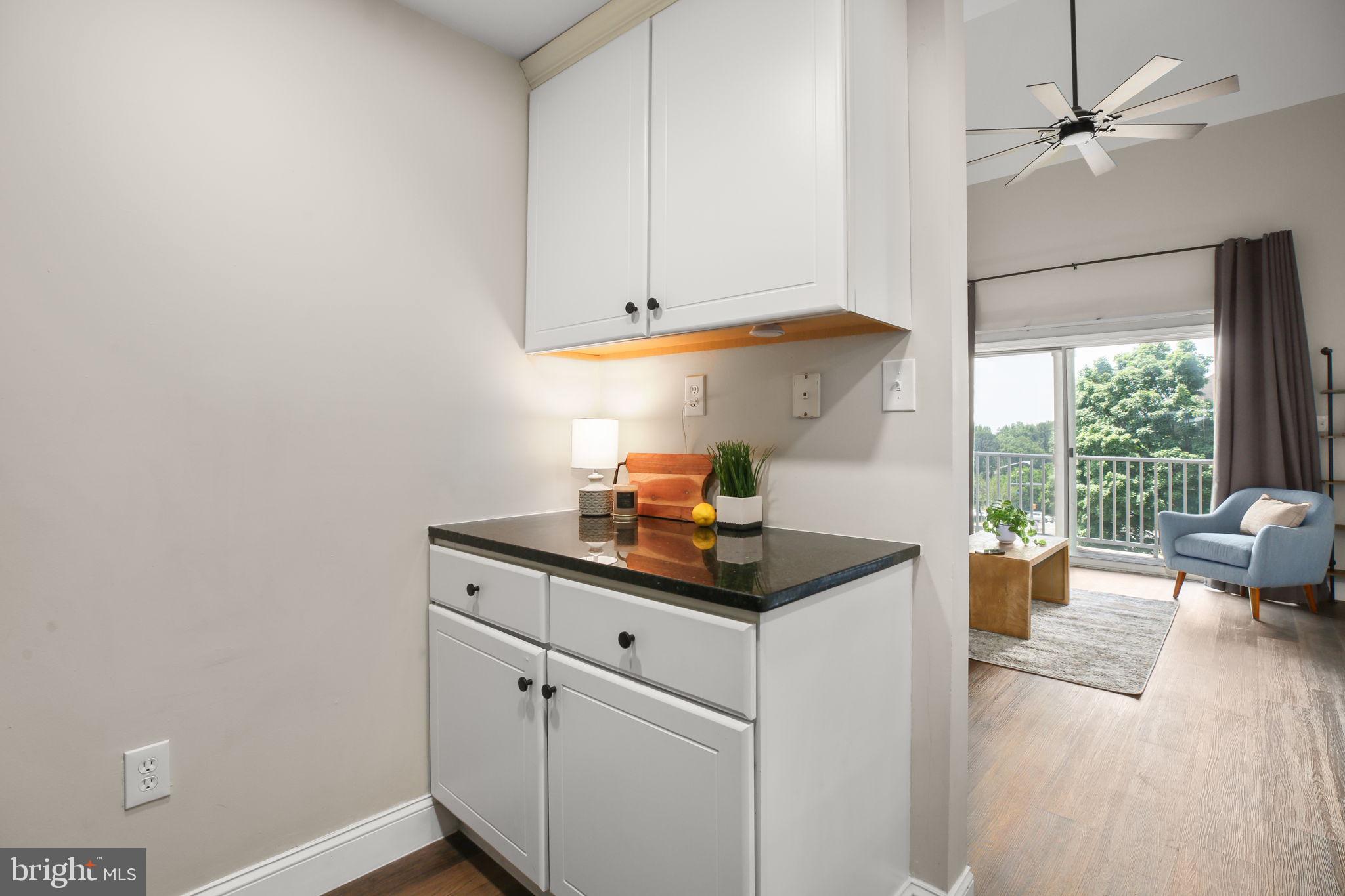SUMMERHOUSE CONDO - Residential