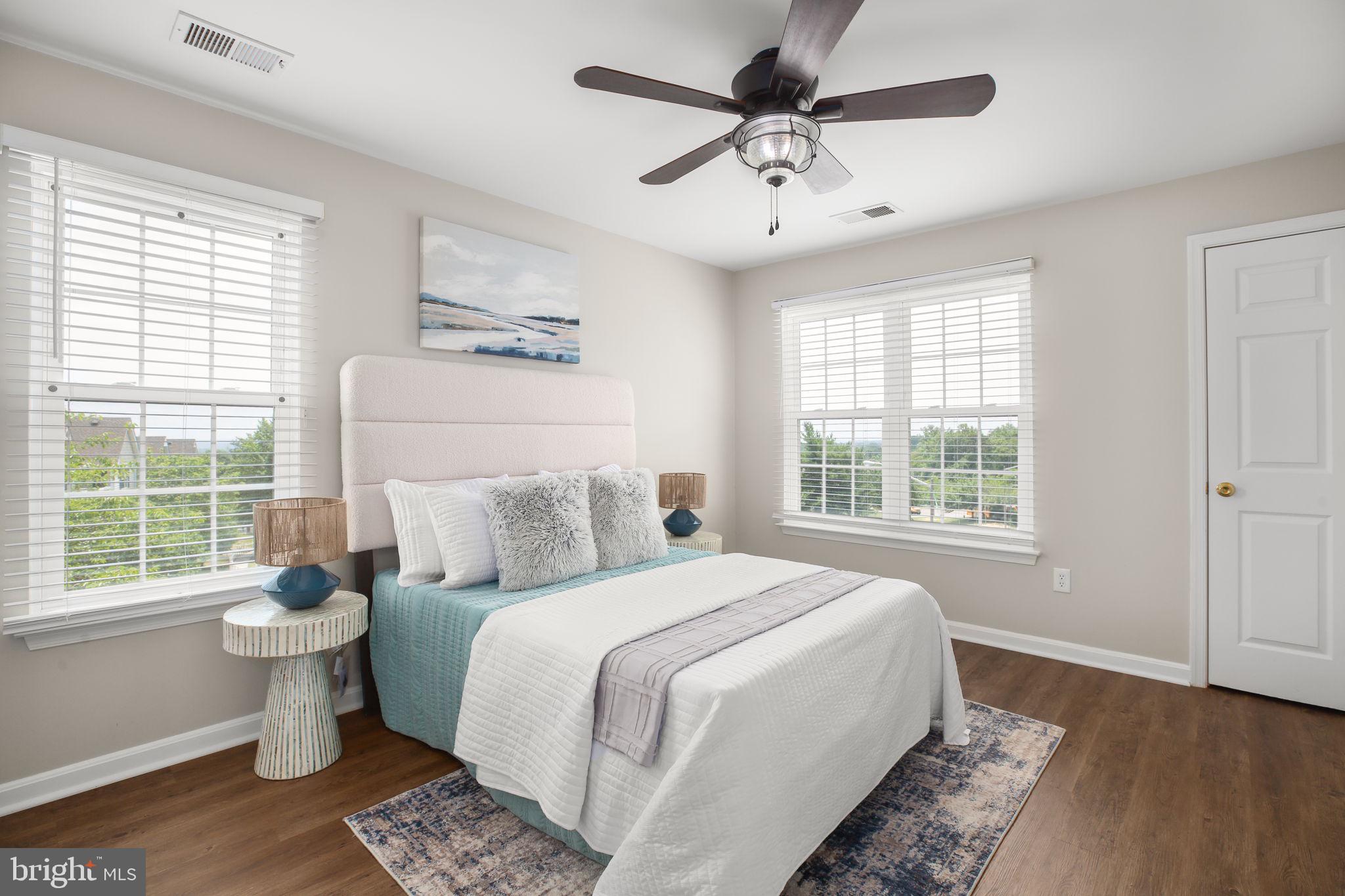 SUMMERHOUSE CONDO - Residential