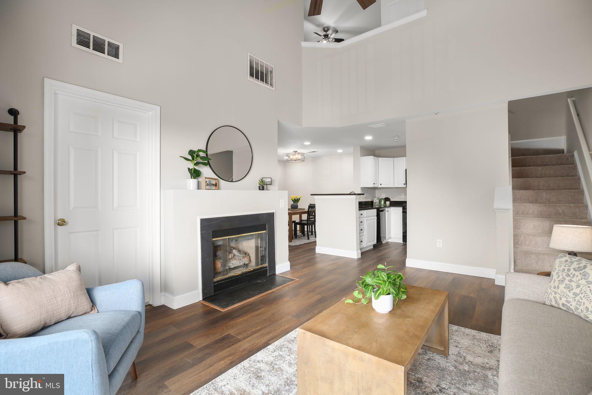 SUMMERHOUSE CONDO - Residential