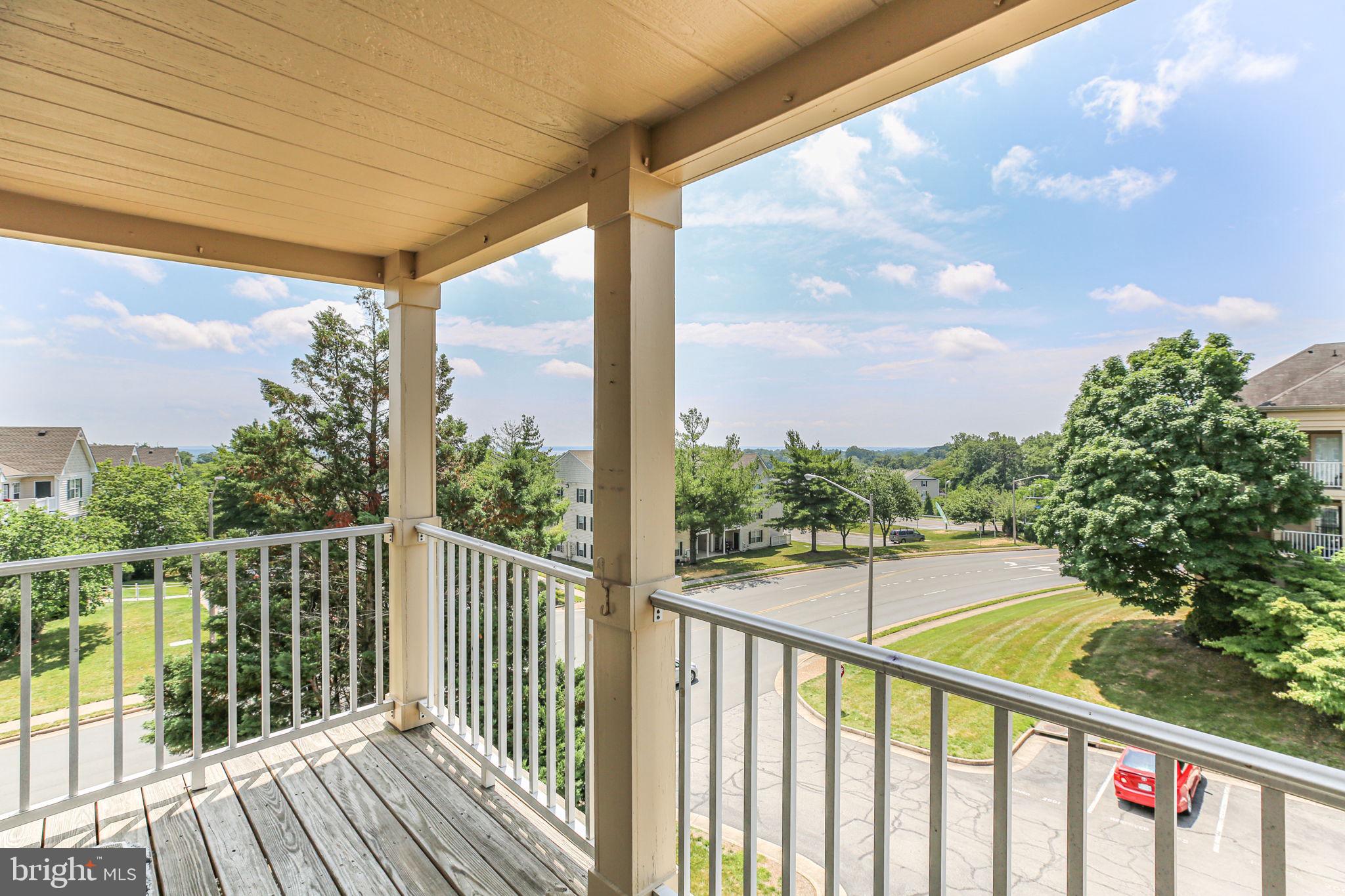 SUMMERHOUSE CONDO - Residential
