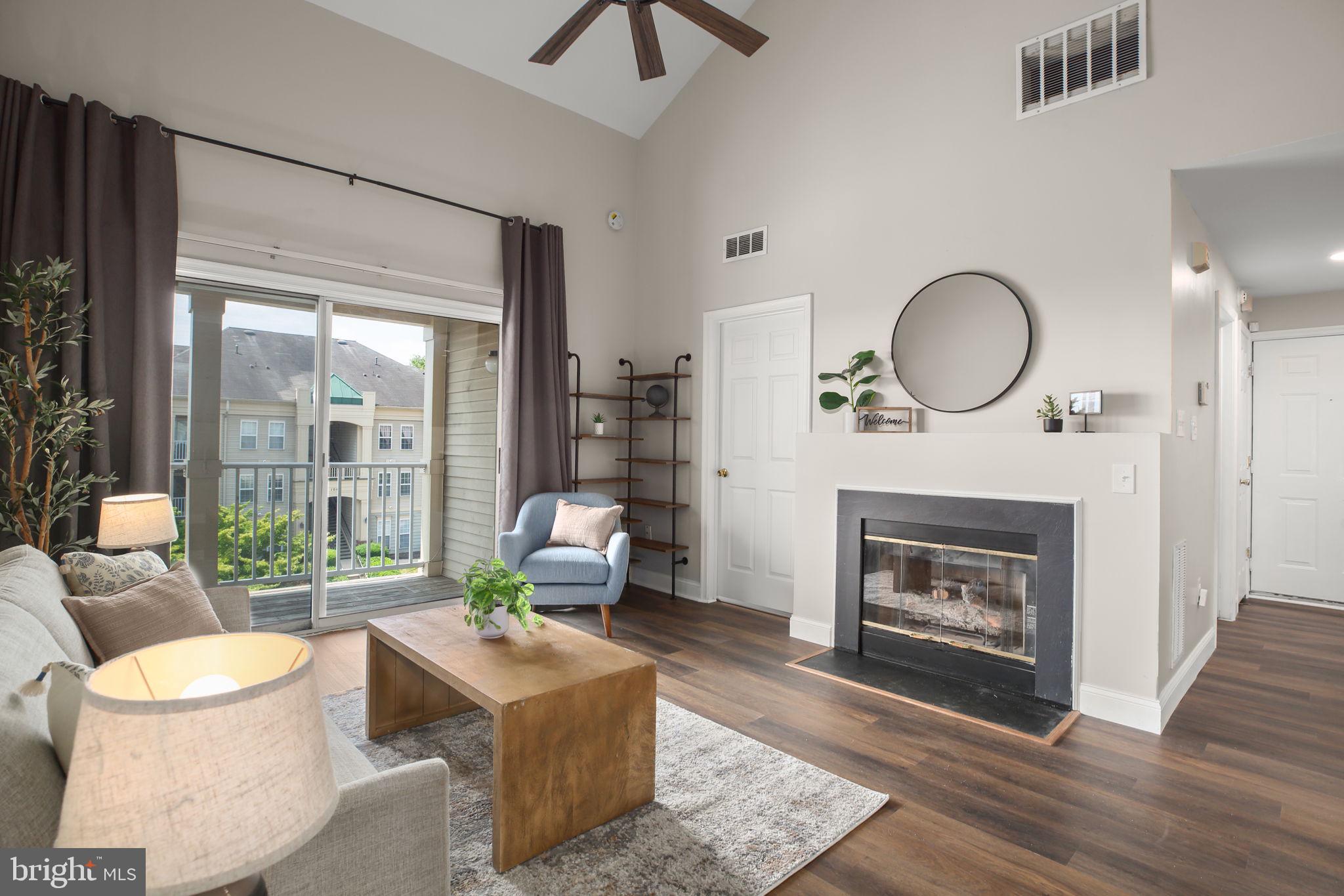 SUMMERHOUSE CONDO - Residential