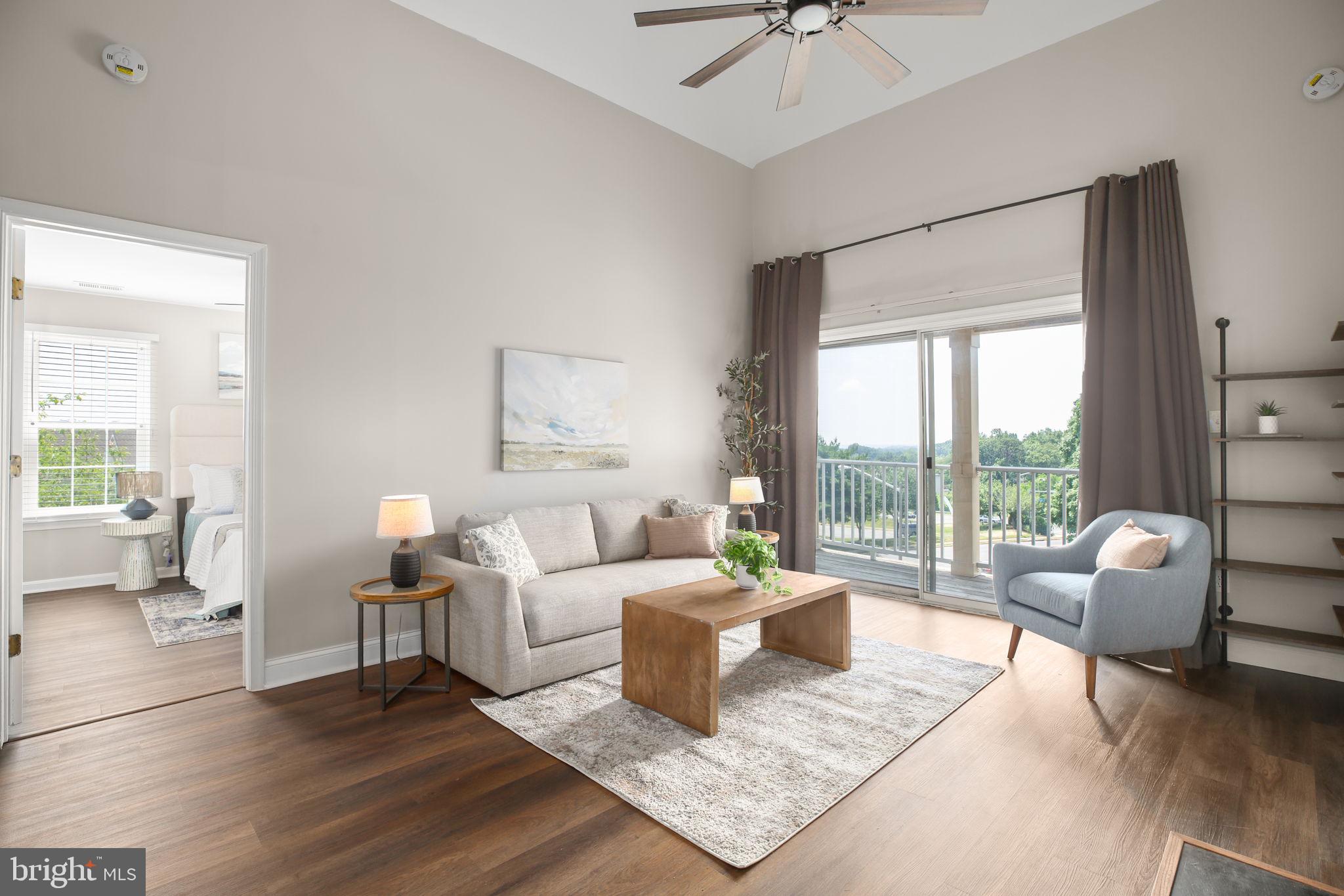 SUMMERHOUSE CONDO - Residential