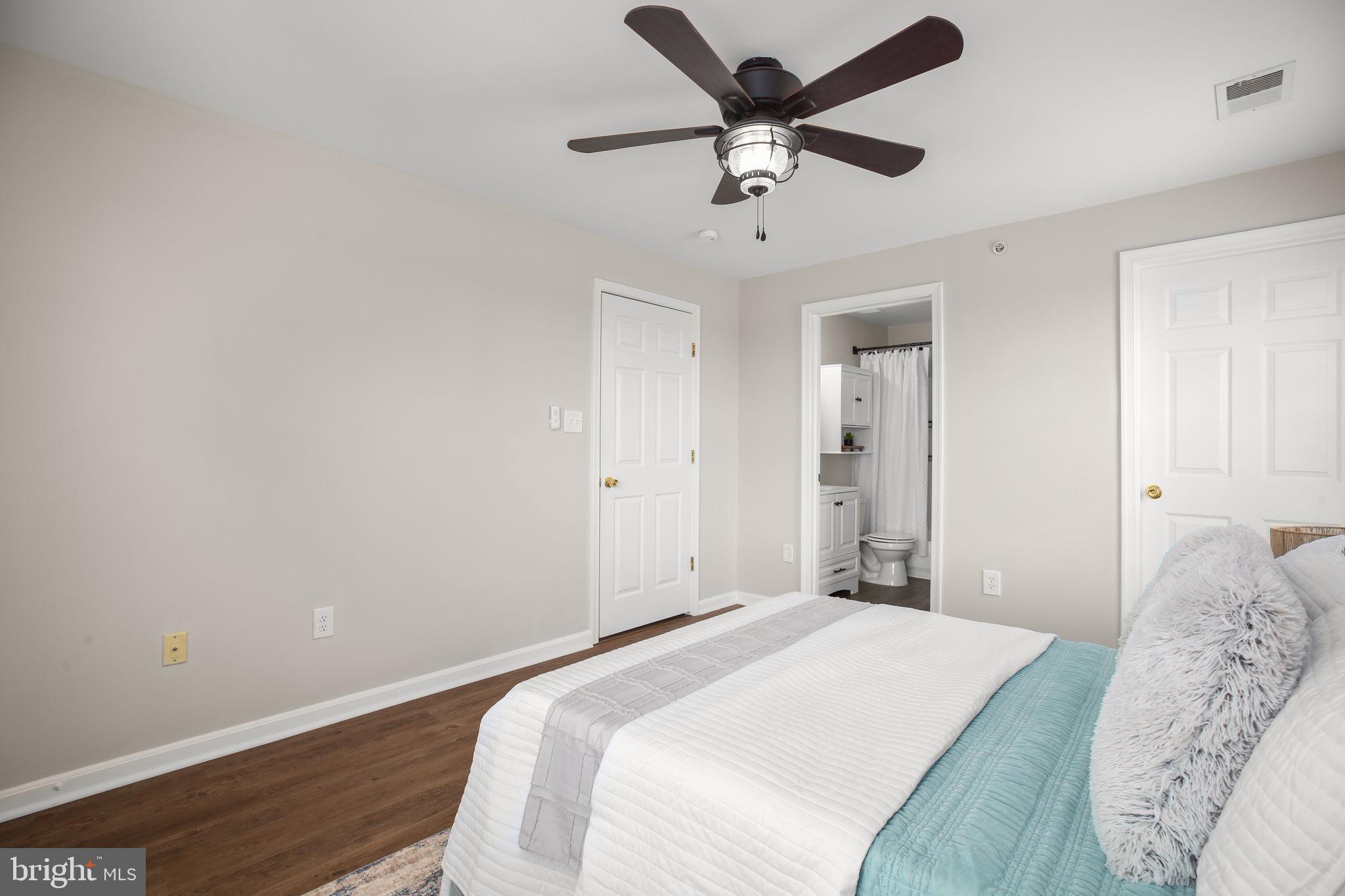 SUMMERHOUSE CONDO - Residential