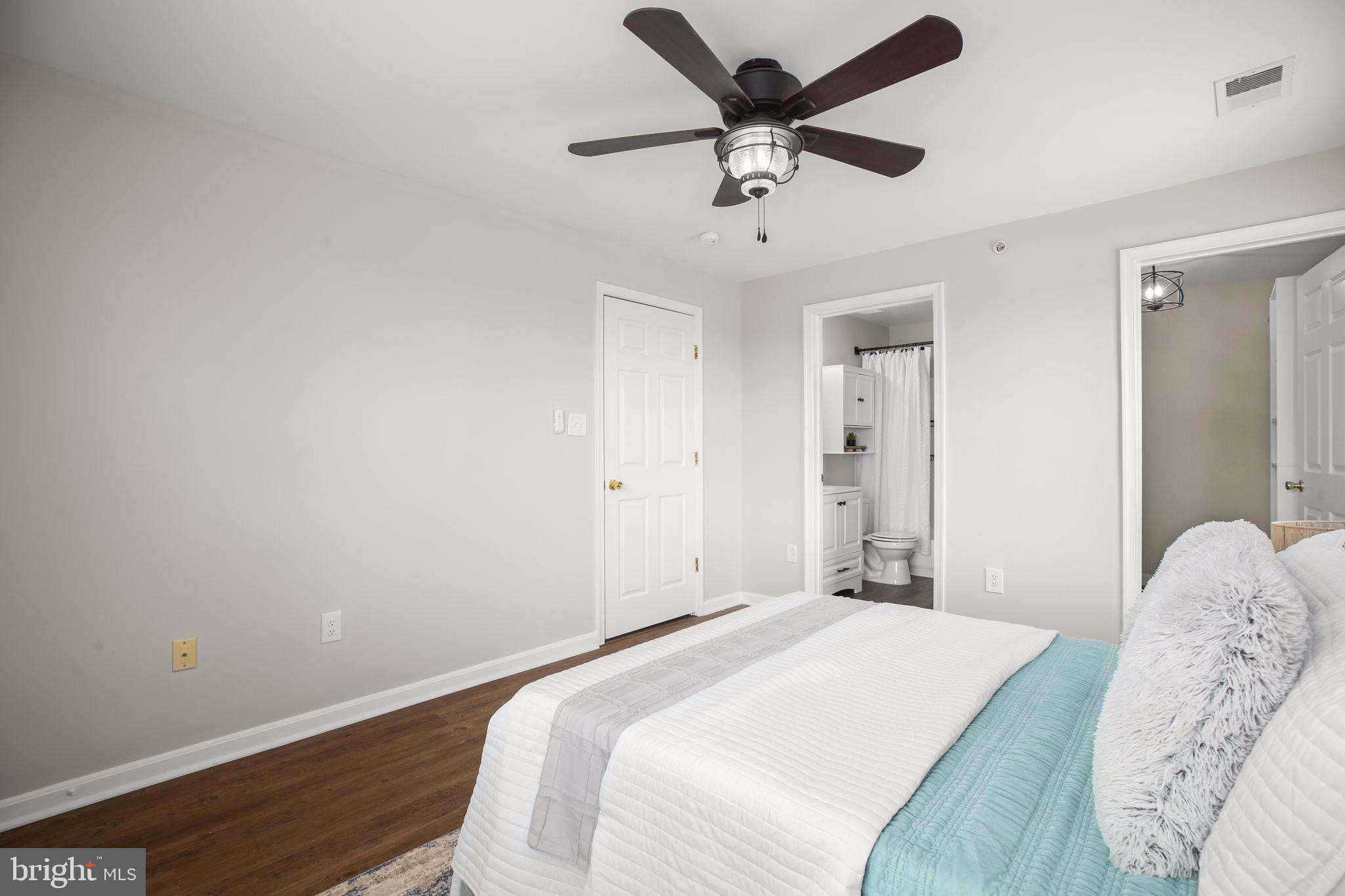 SUMMERHOUSE CONDO - Residential