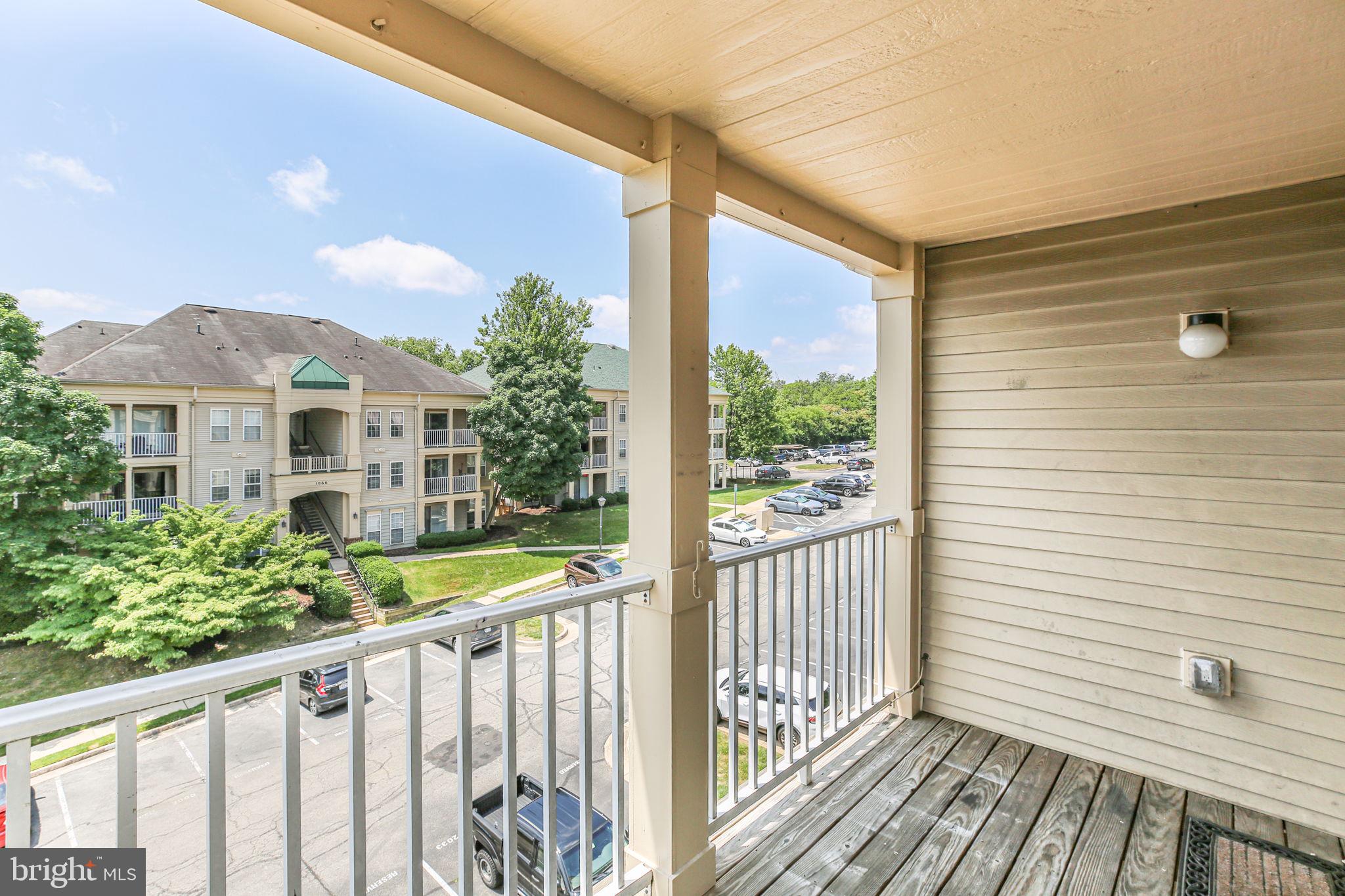 SUMMERHOUSE CONDO - Residential