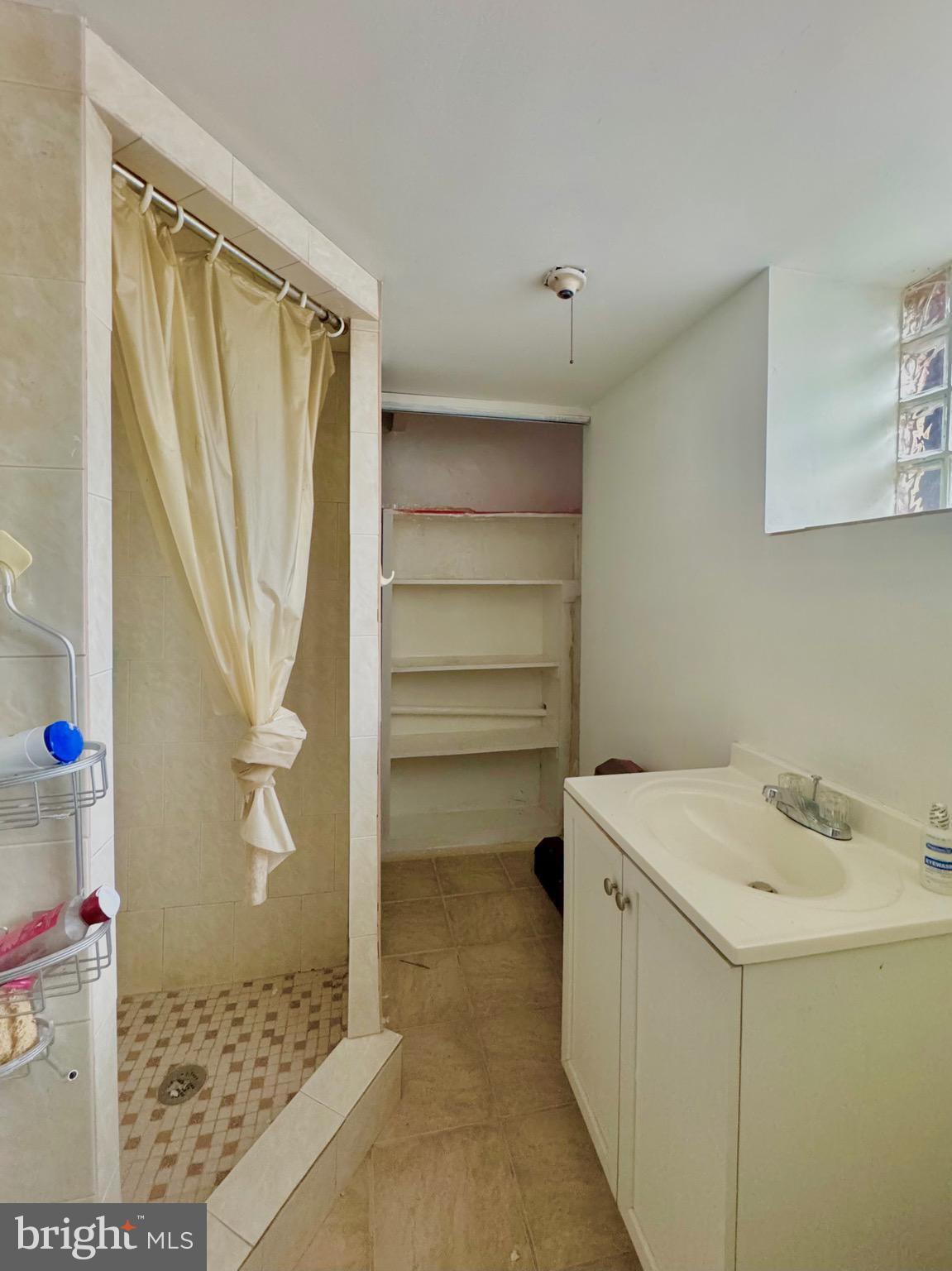 OLNEY - Residential