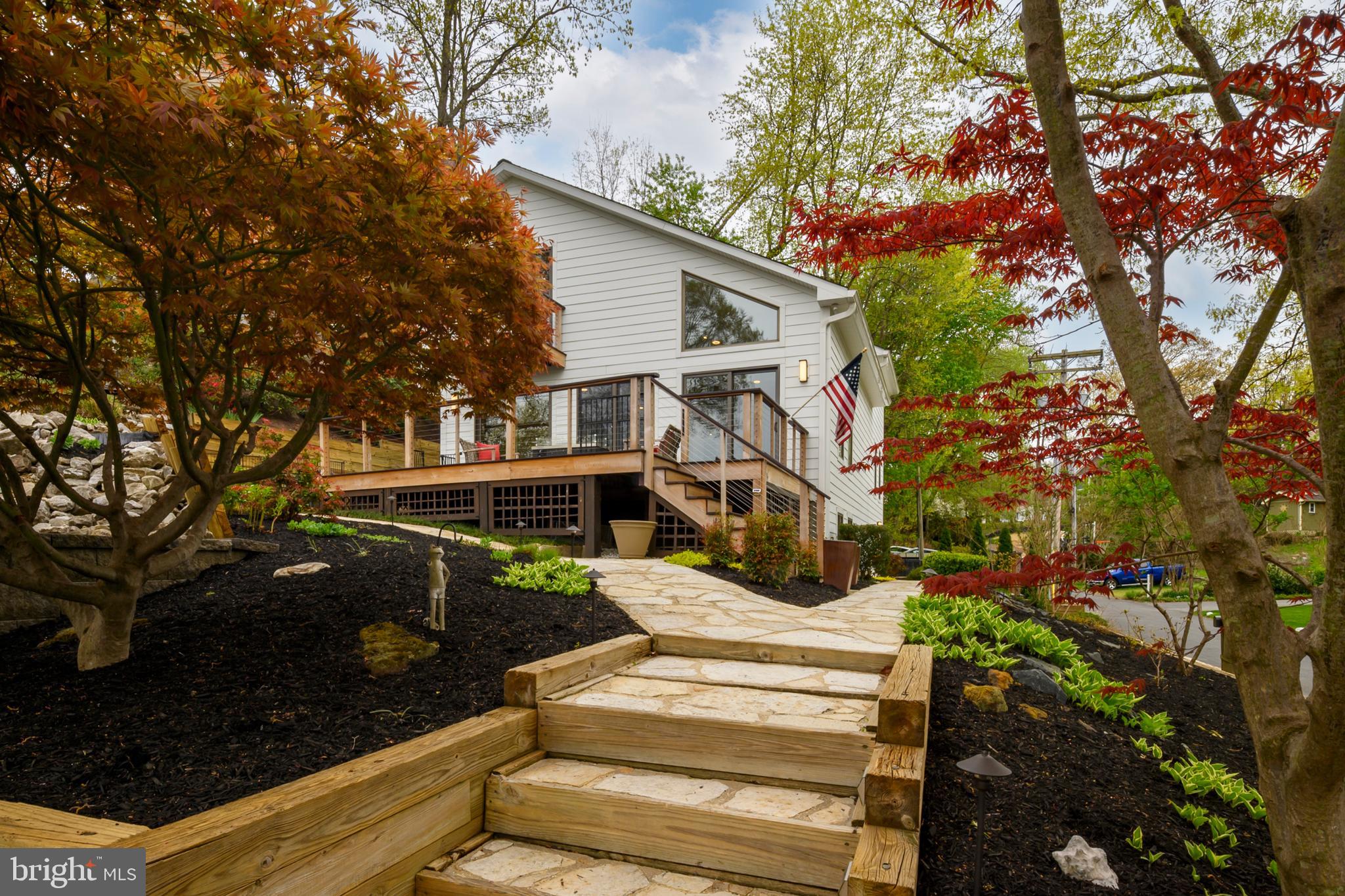 CRESSTON PARK - Residential