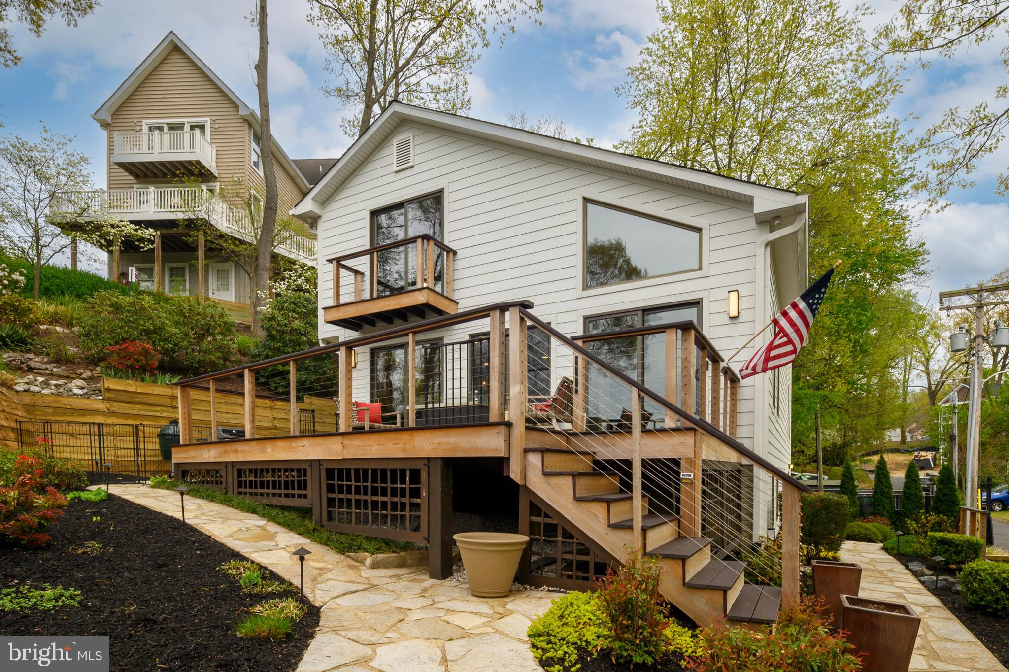 CRESSTON PARK - Residential