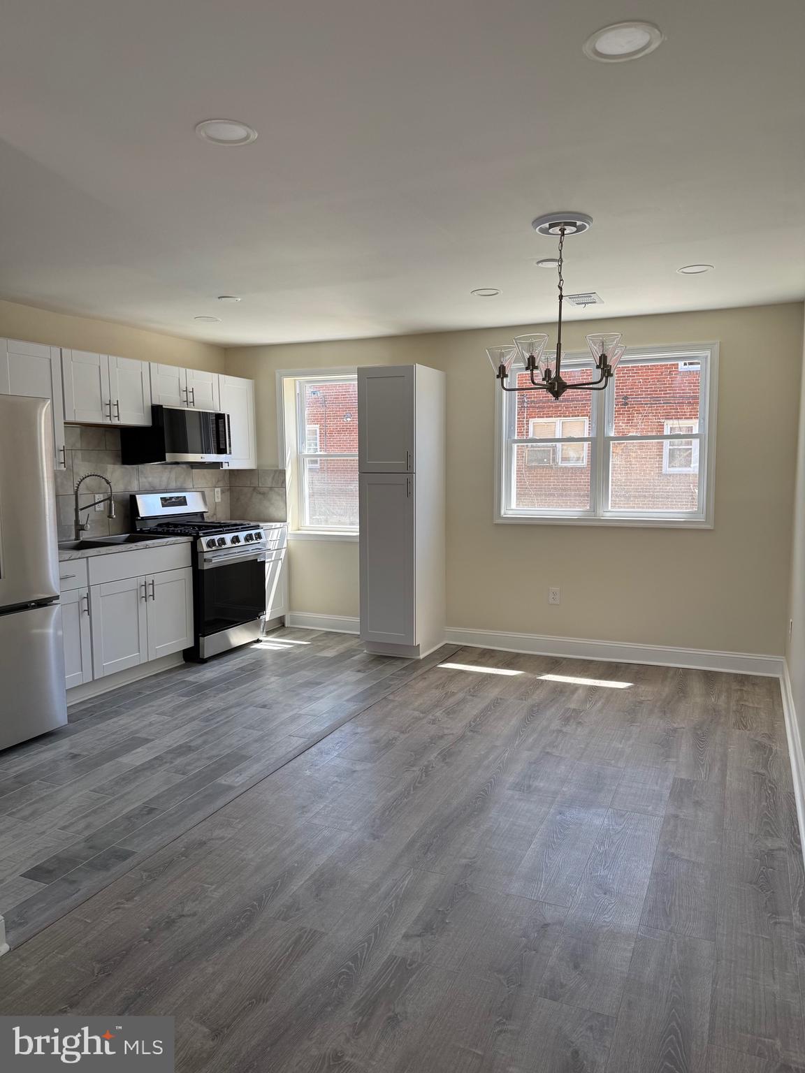SUMMERDALE - Residential
