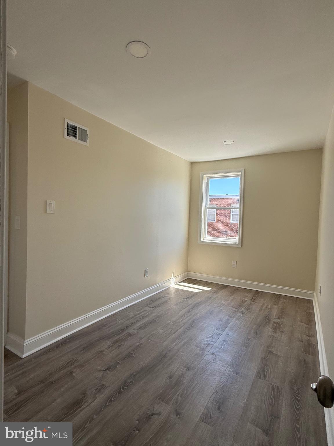 SUMMERDALE - Residential