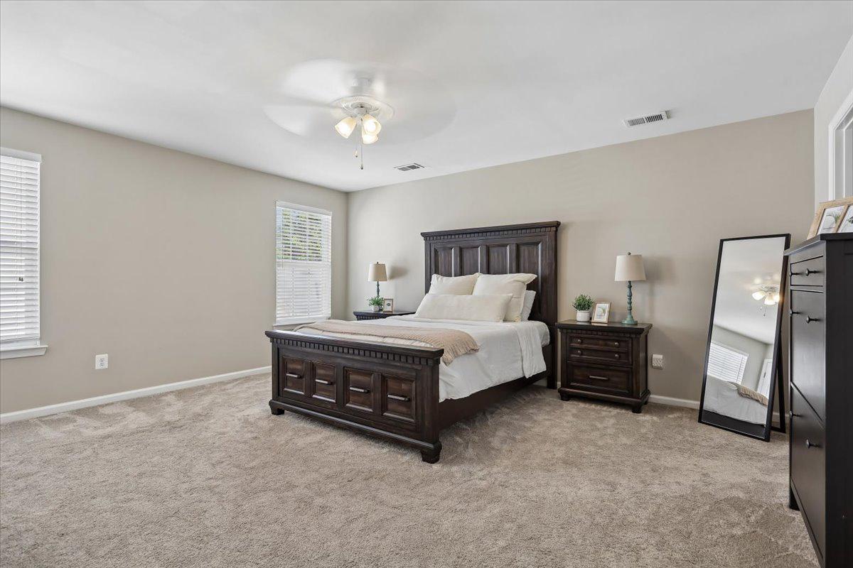 SOUTH RIDING - Residential