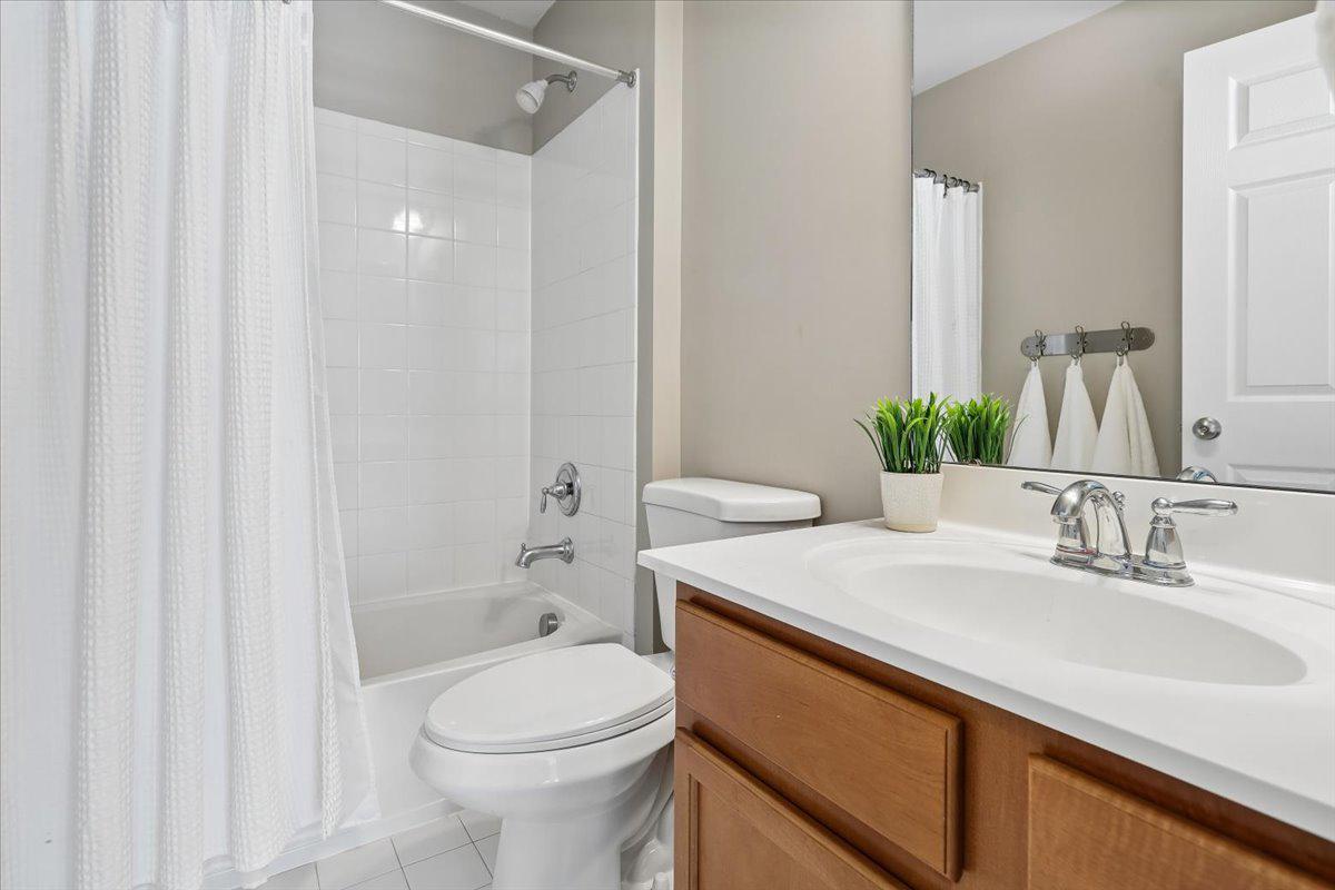SOUTH RIDING - Residential