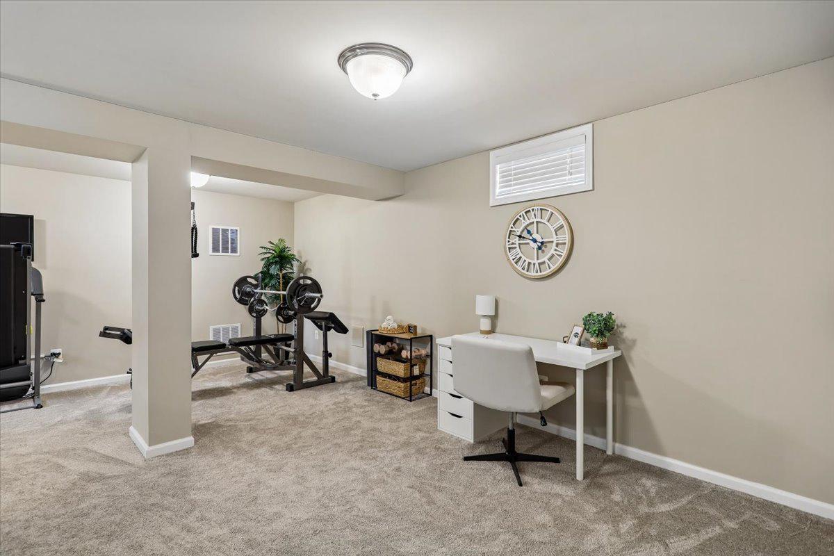 SOUTH RIDING - Residential