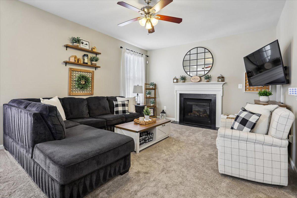 SOUTH RIDING - Residential