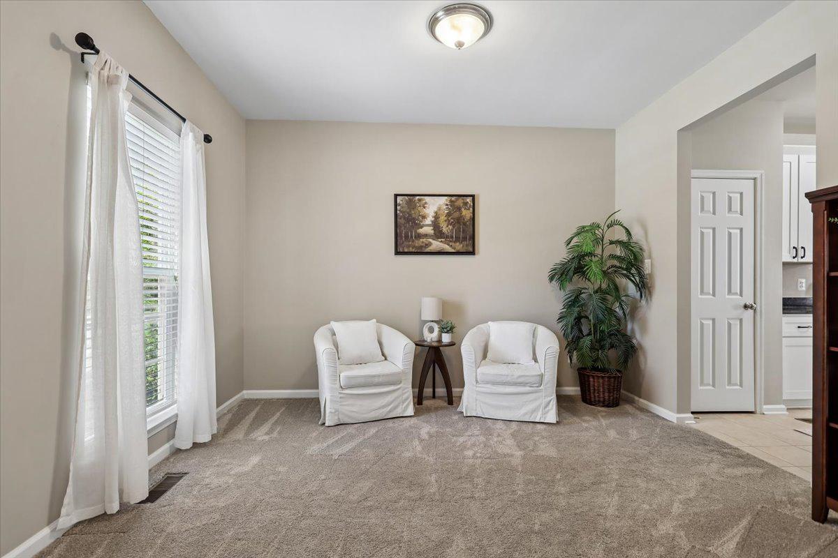 SOUTH RIDING - Residential