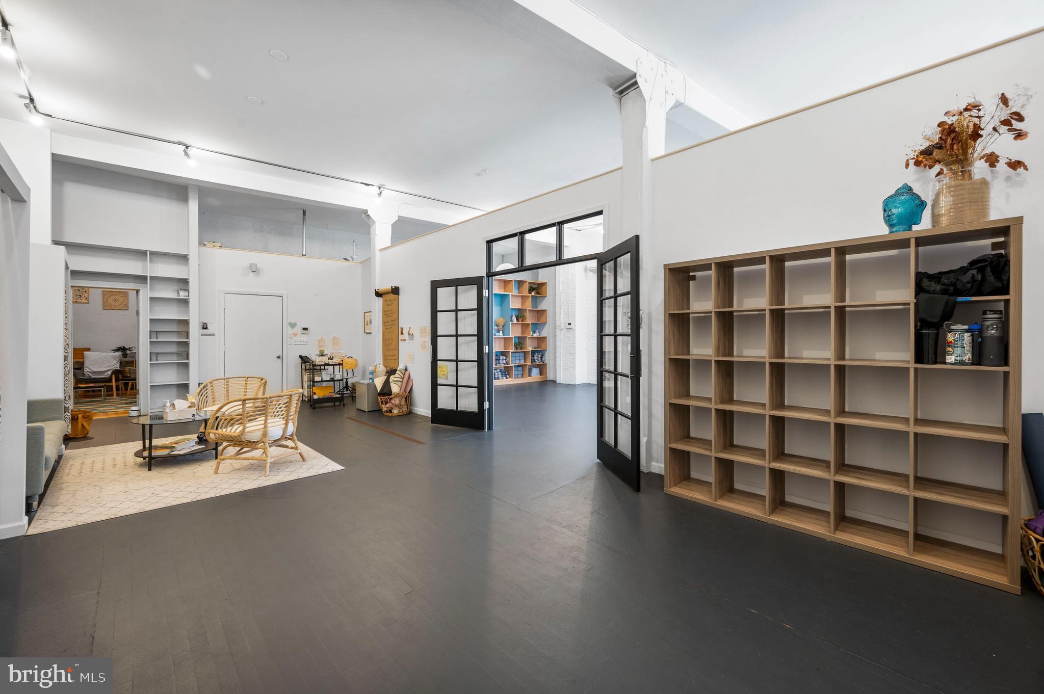 NORTHERN LIBERTIES - Commercial Sale