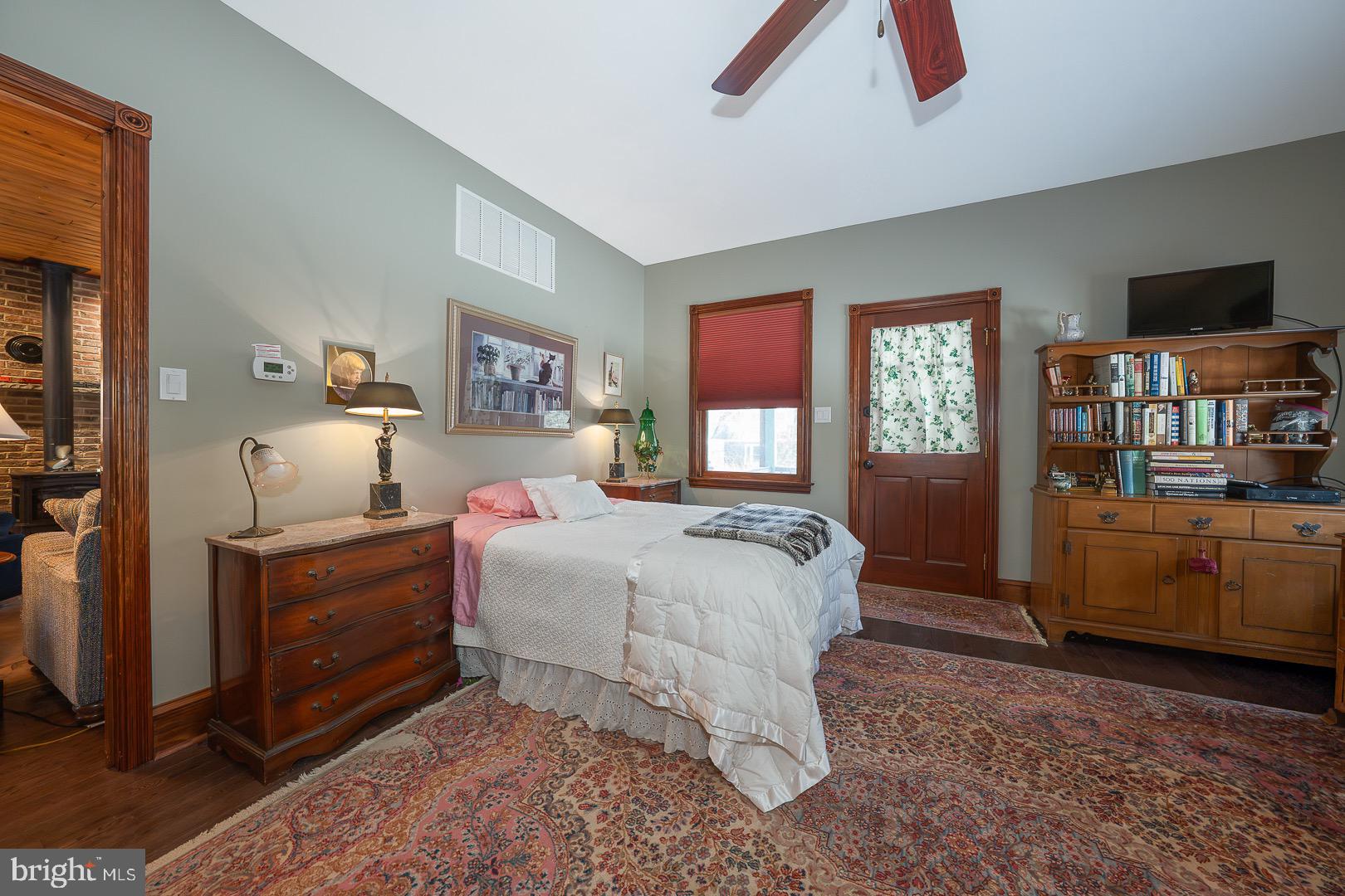 SOUTH WAYNE - Residential
