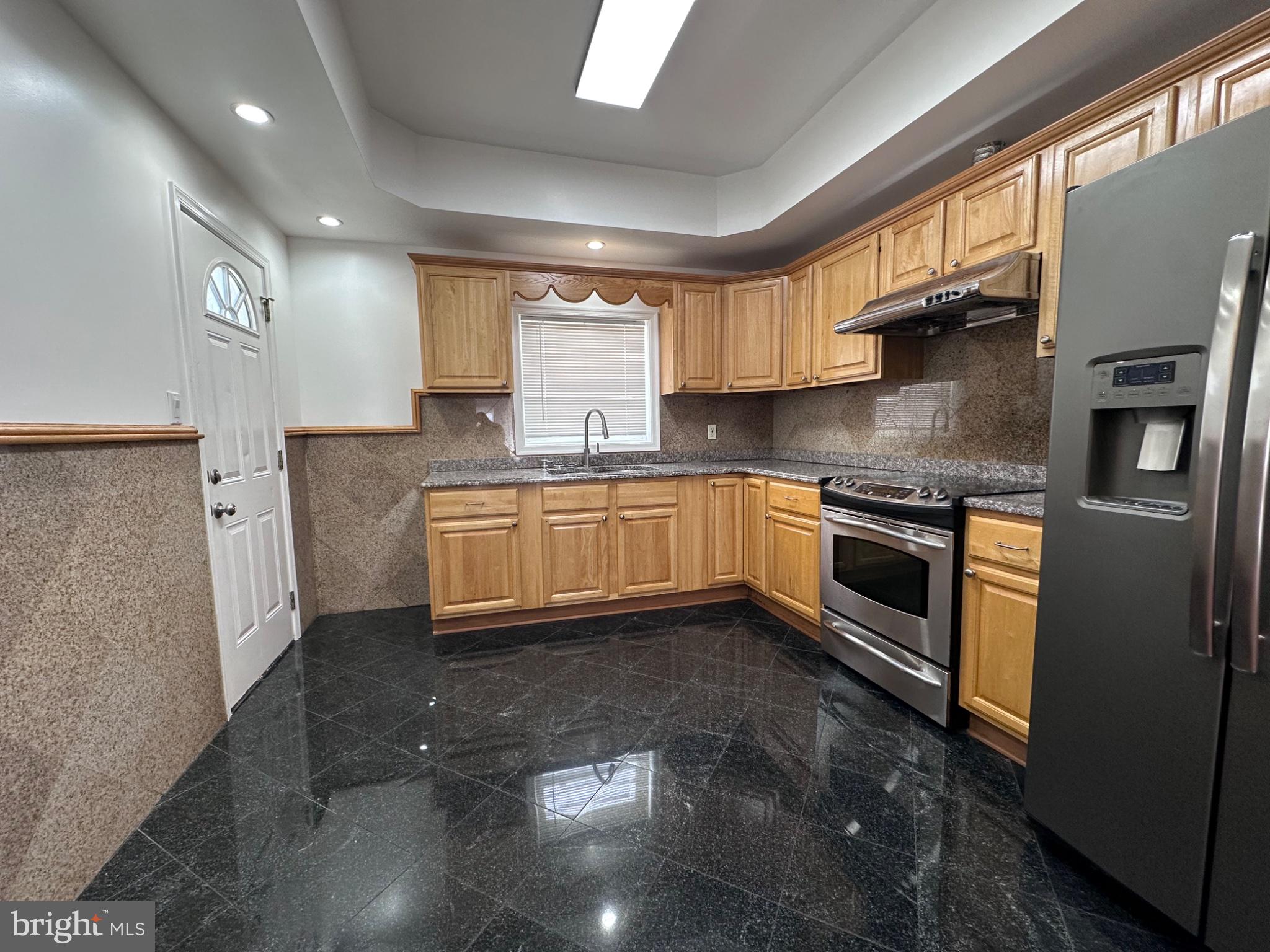 SOUTH STREET - Residential