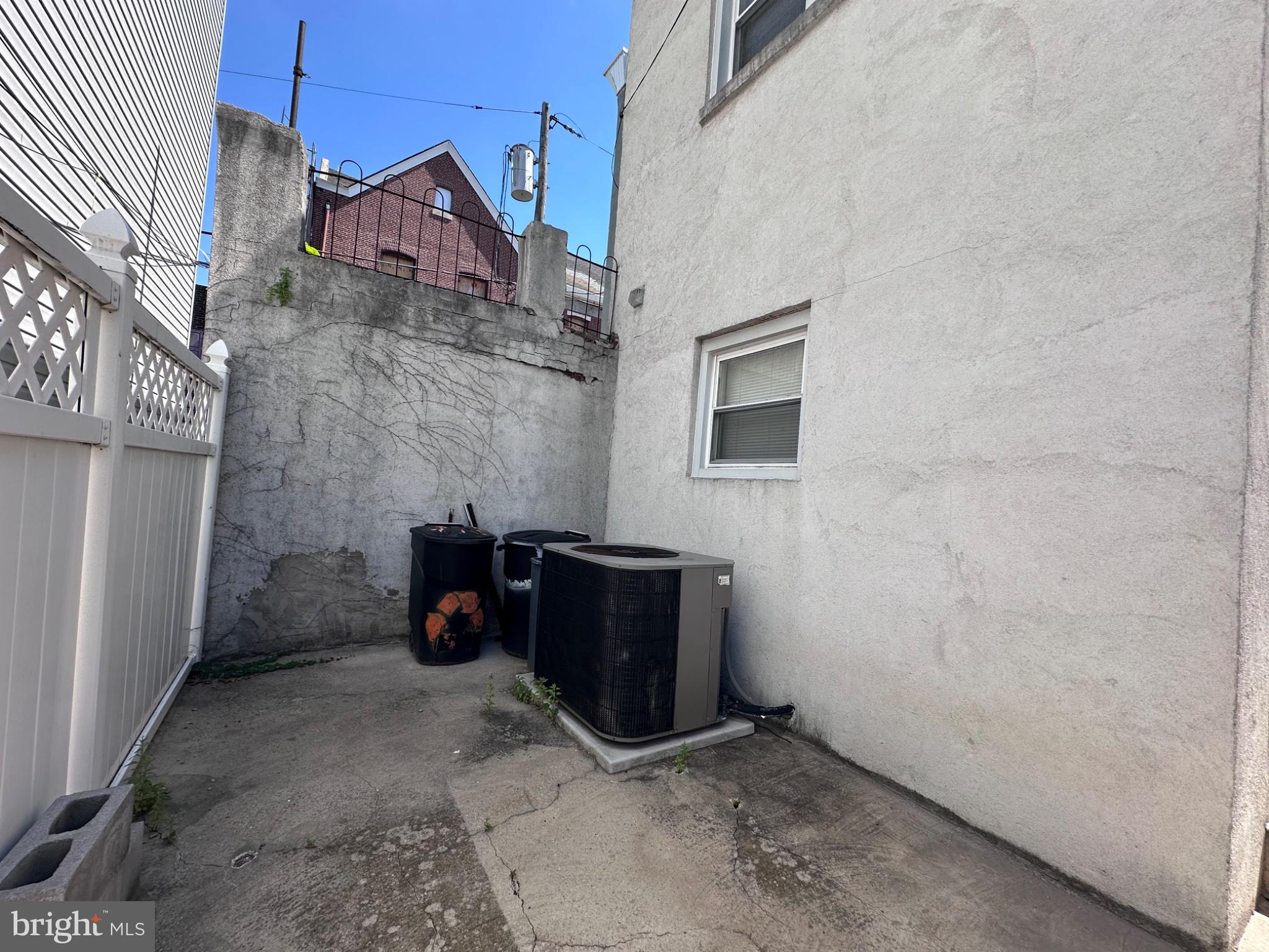 SOUTH STREET - Residential