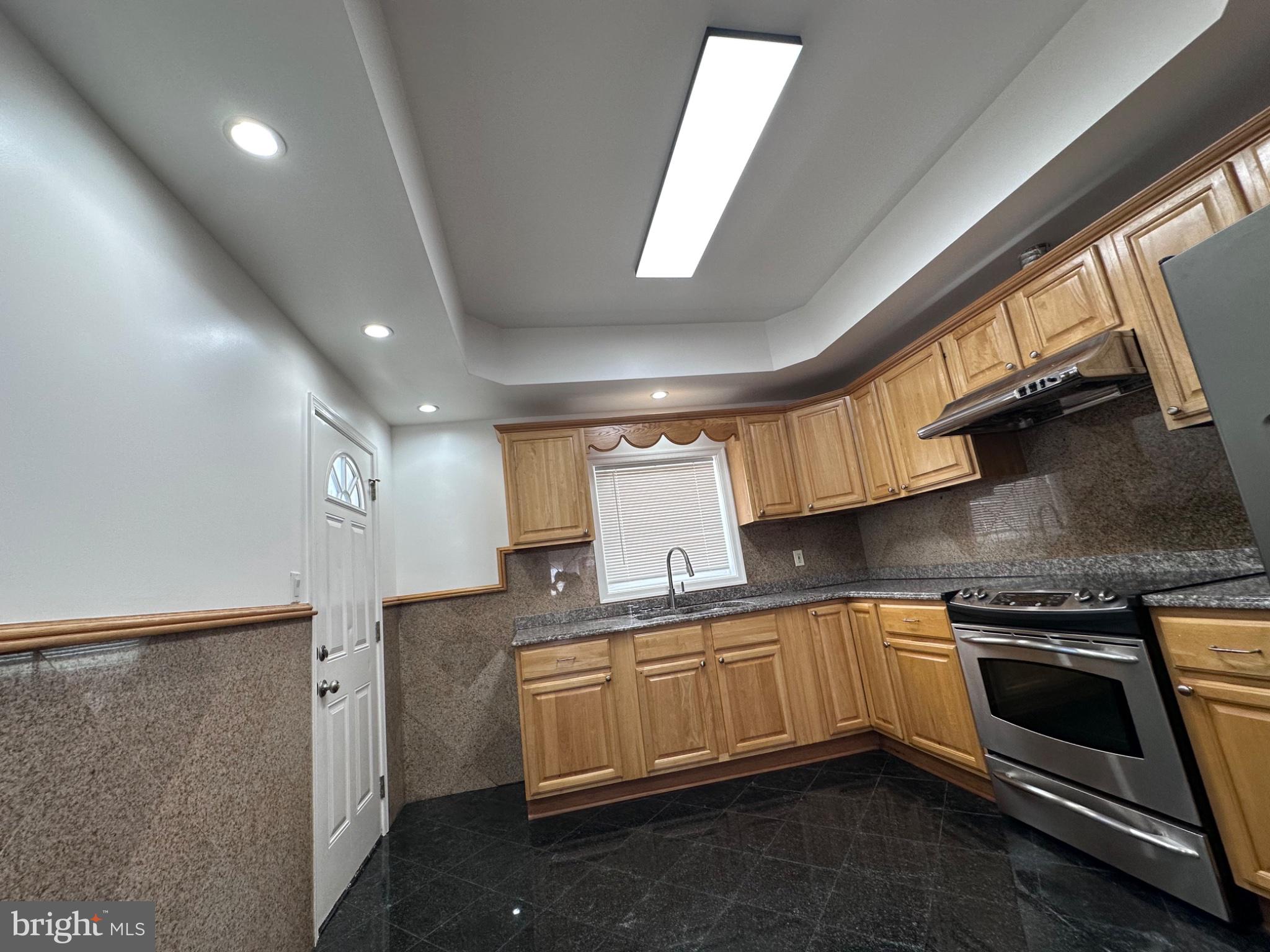 SOUTH STREET - Residential