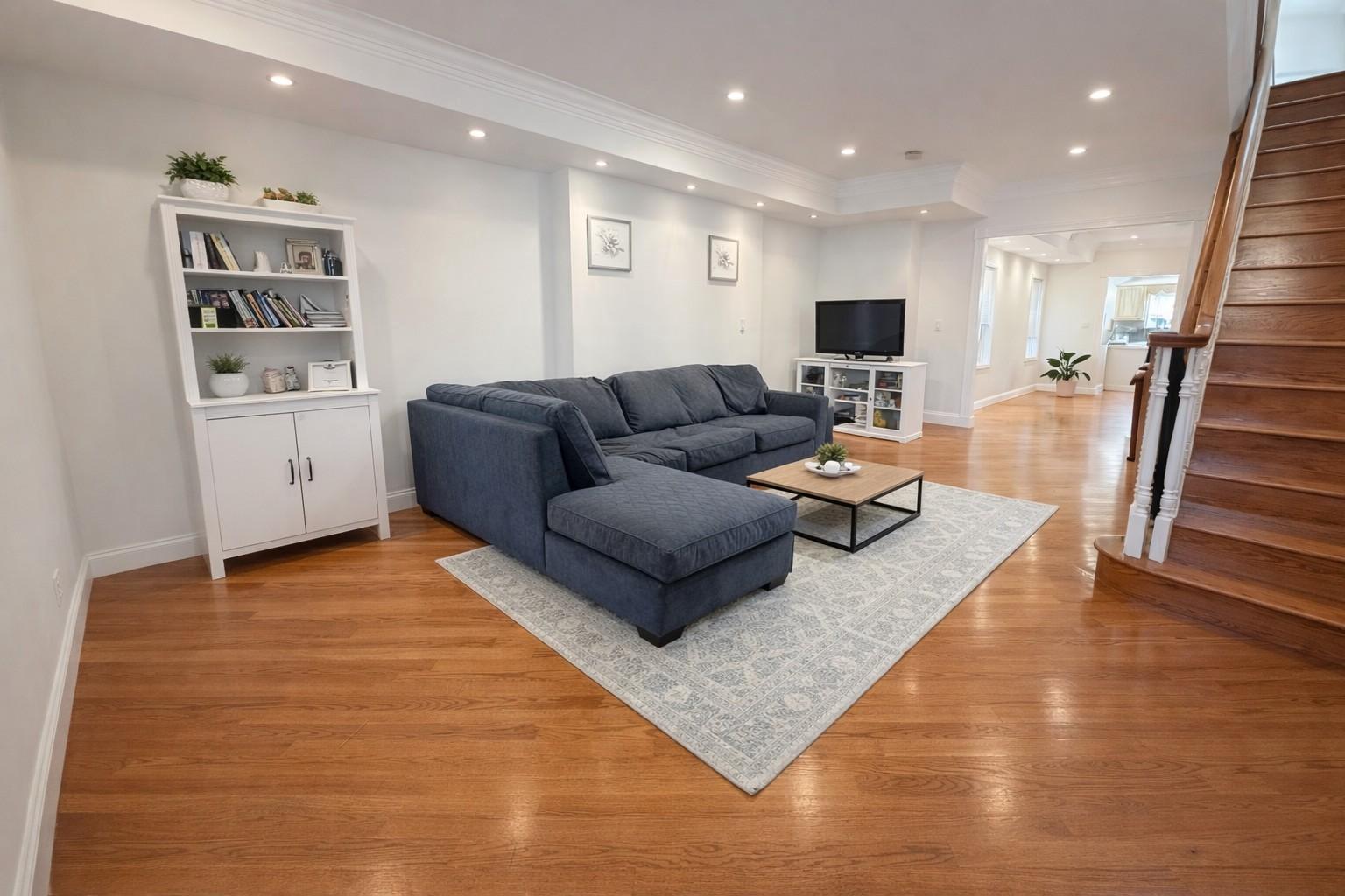 SOUTH STREET - Residential