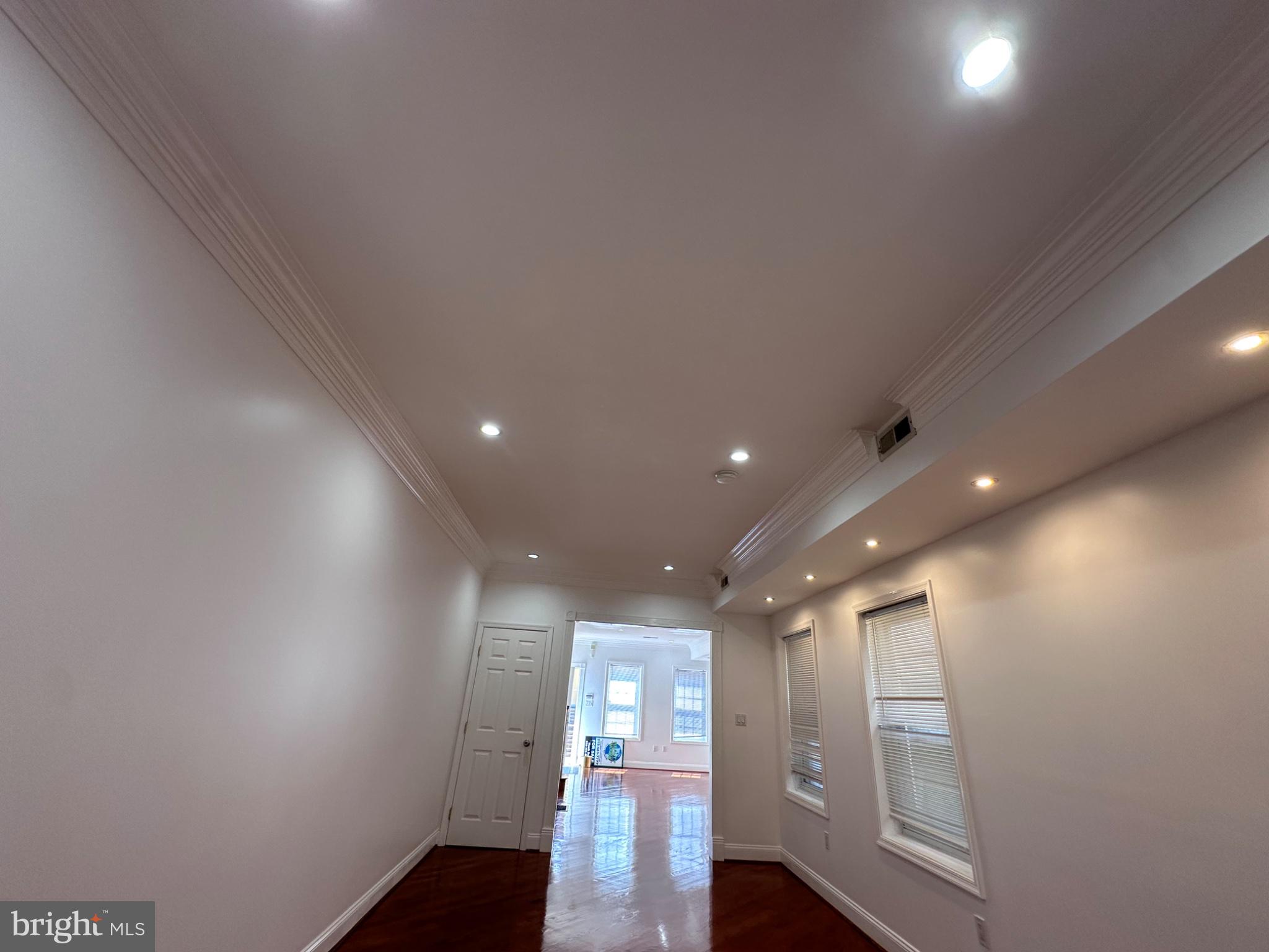SOUTH STREET - Residential