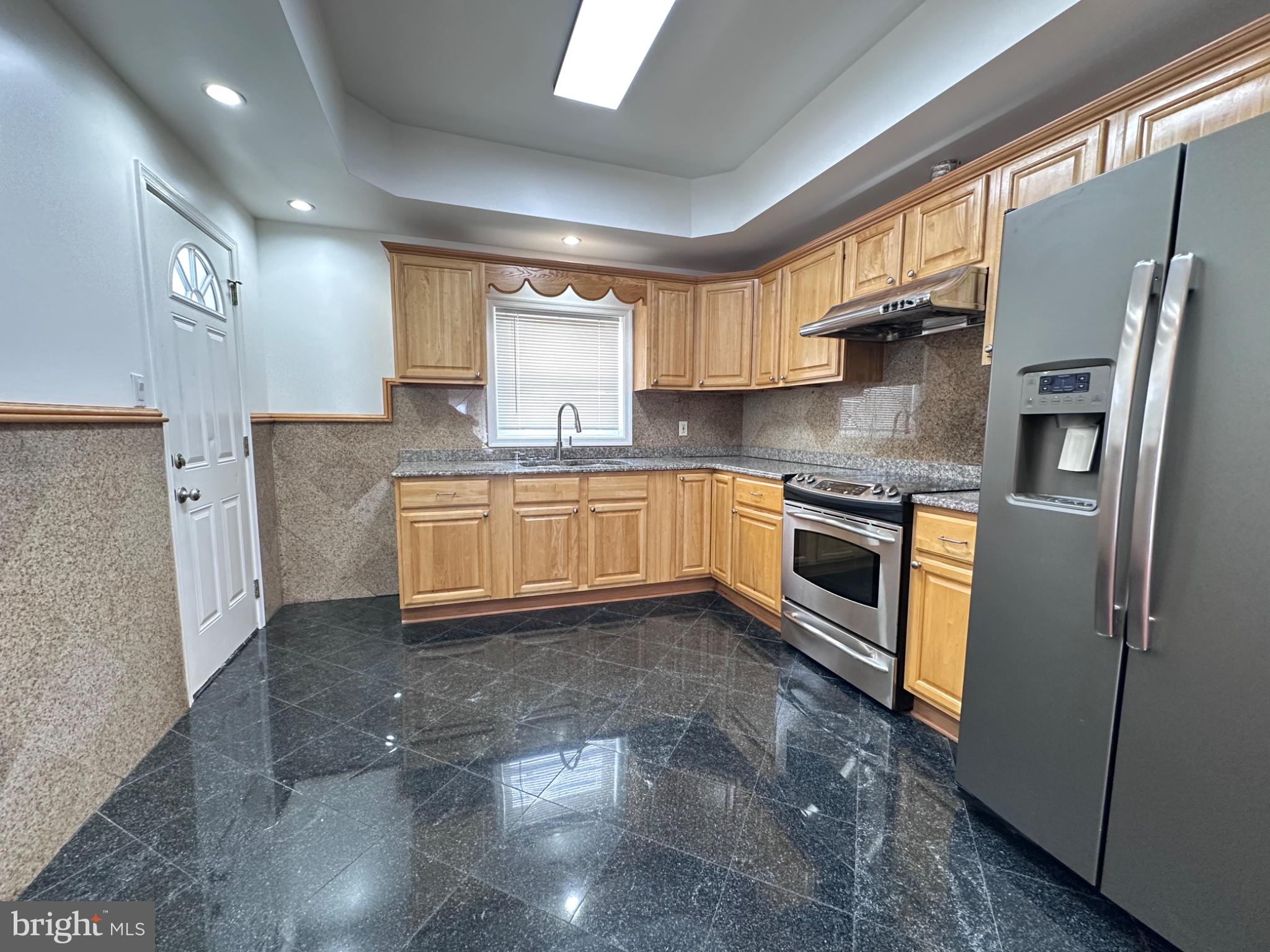 SOUTH STREET - Residential