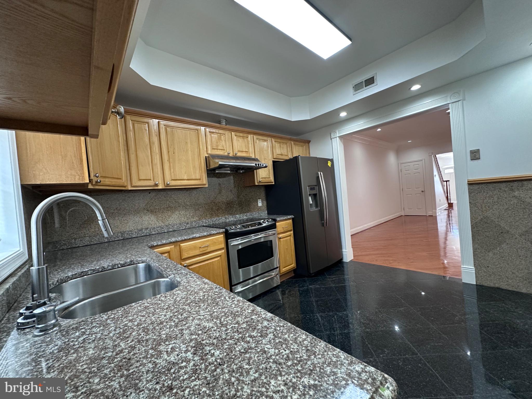 SOUTH STREET - Residential