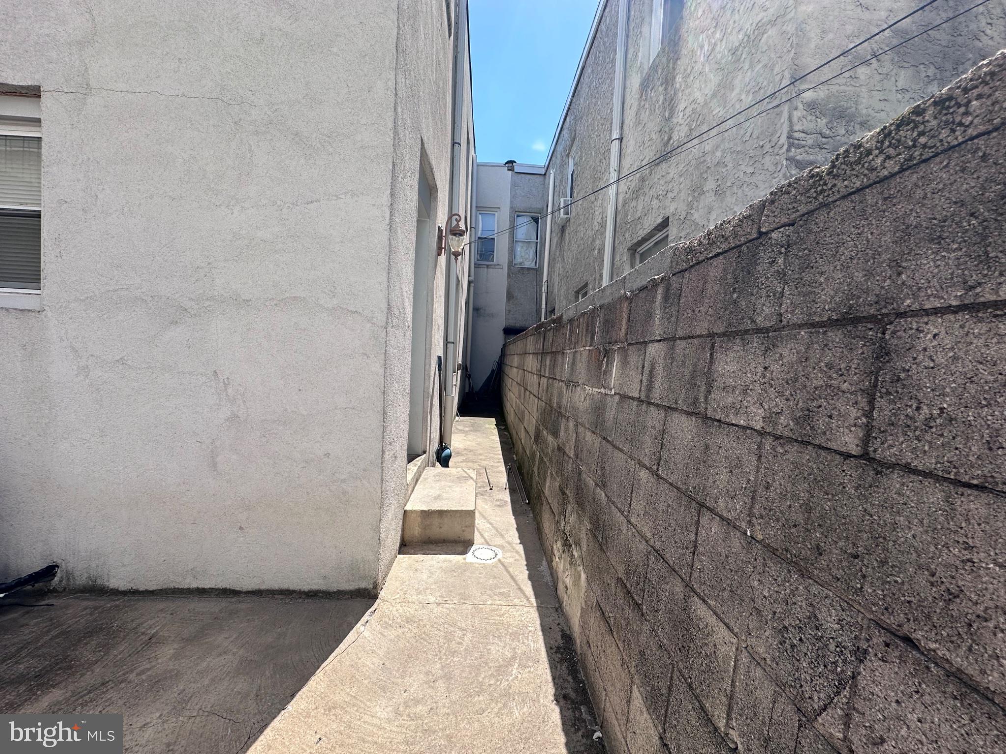 SOUTH STREET - Residential