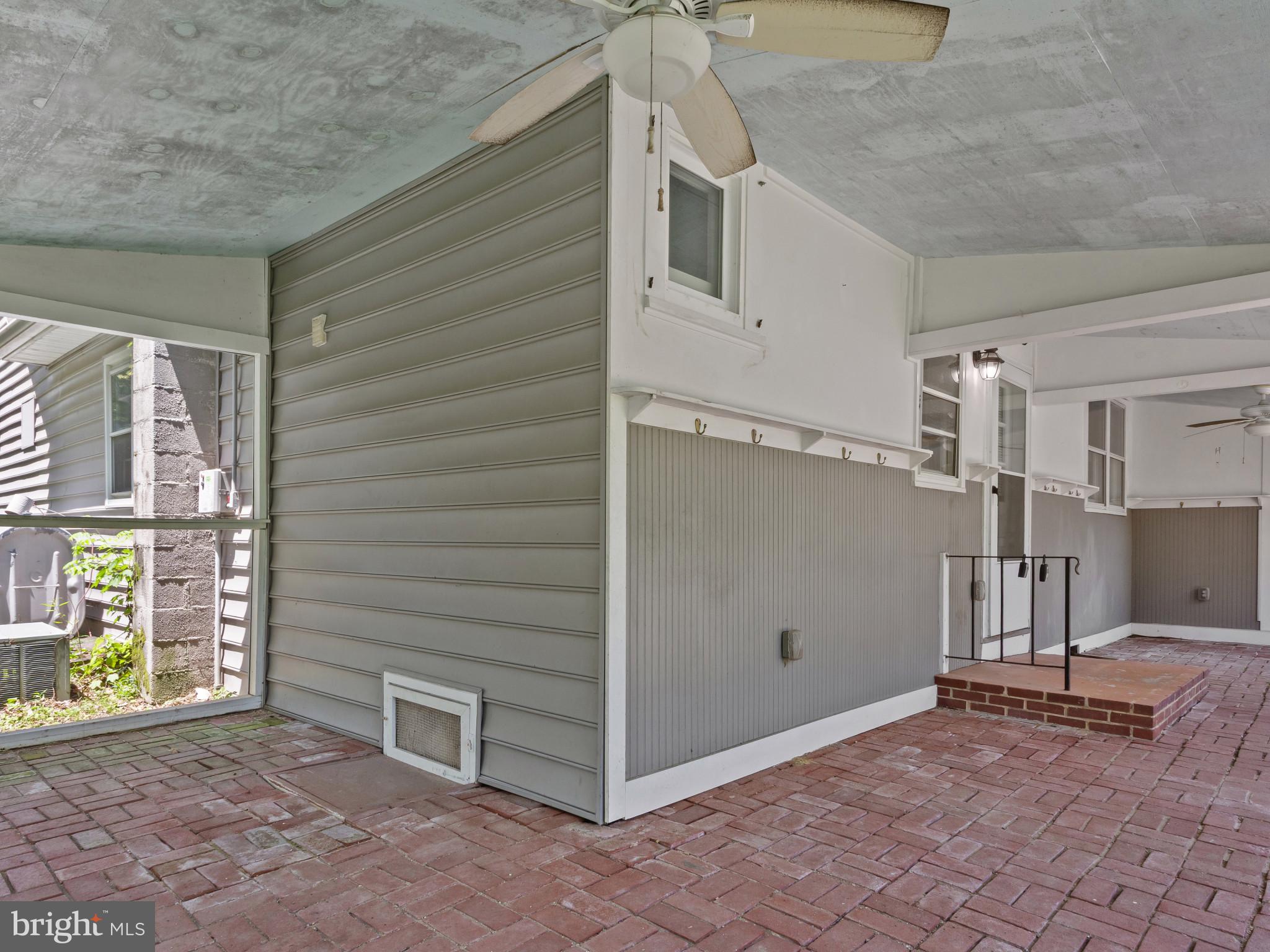 REGULARS - Residential