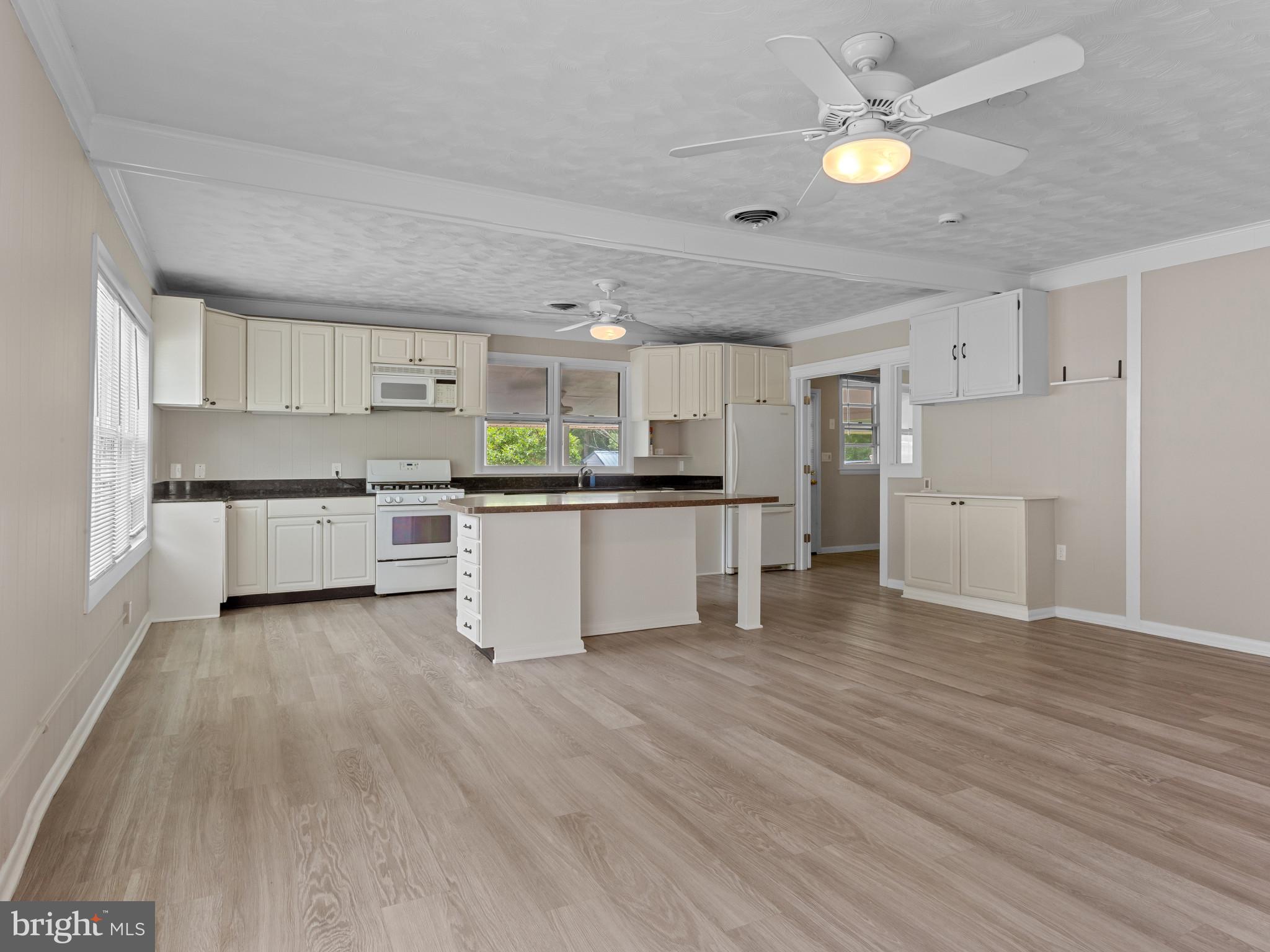 REGULARS - Residential