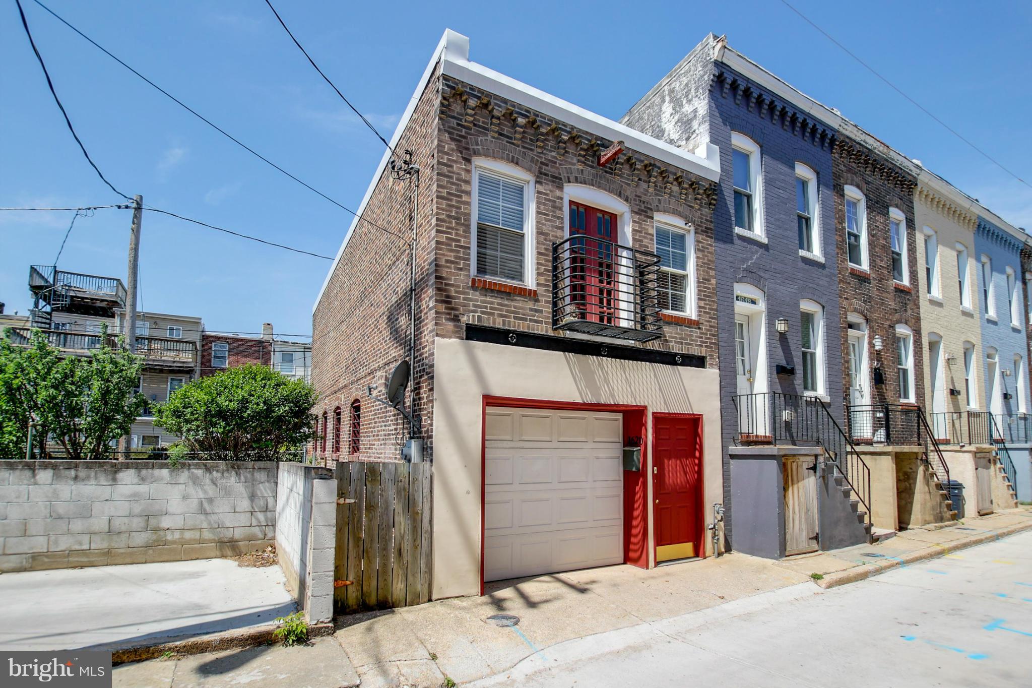 Adorable Fed Hill carriage house. Not big but super special! Move right in w new carpet, HWH & Fr Doors, fresh paint. Unique layout w oversized garage entry into kit/din area w cer tile, st stl applia, conc countrs, exposd framing, brick walls. 2nd fl w large liv/din rm w/ orig wood flrs, balcony. Nice sized BR & bath. W&D in gar. Fab loc'n. Renovatd '06. CAC, gas heat. A true gem priced to SELL!!