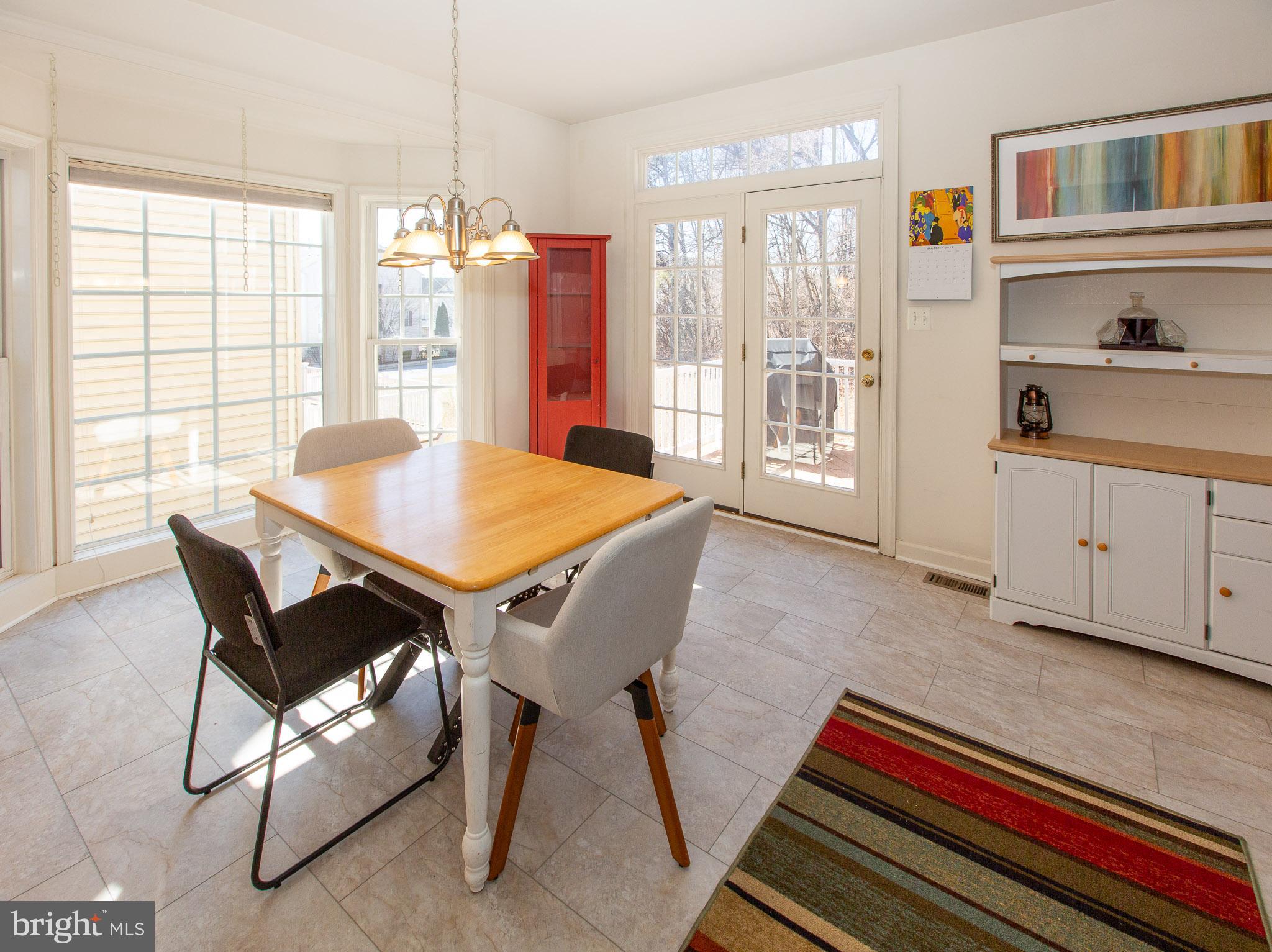 NORTHRIDGE VILLAGE - Residential