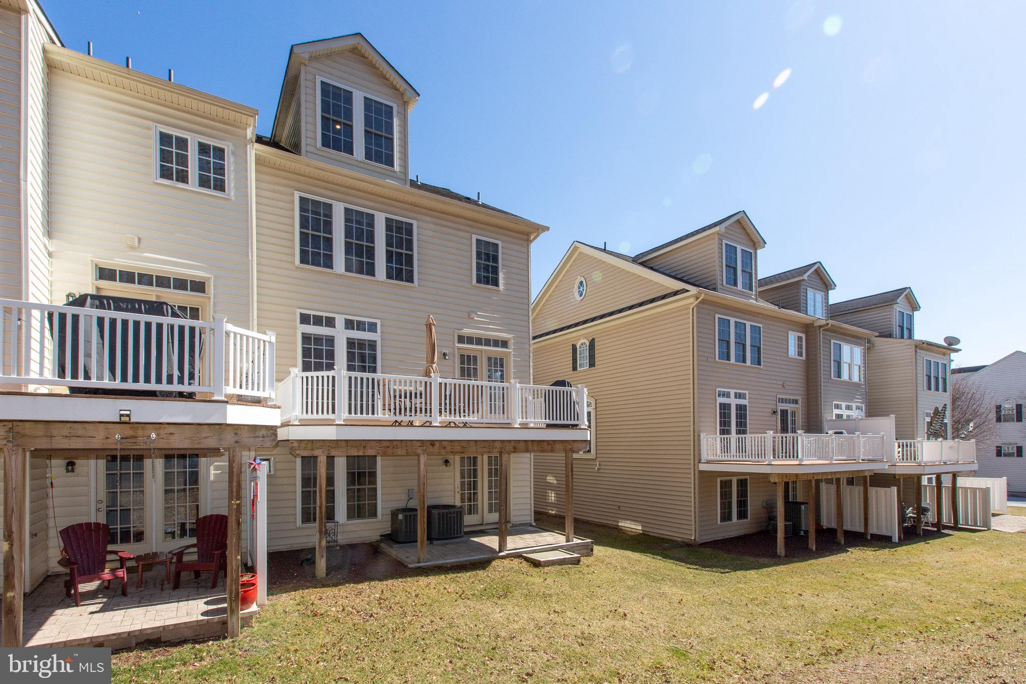 NORTHRIDGE VILLAGE - Residential