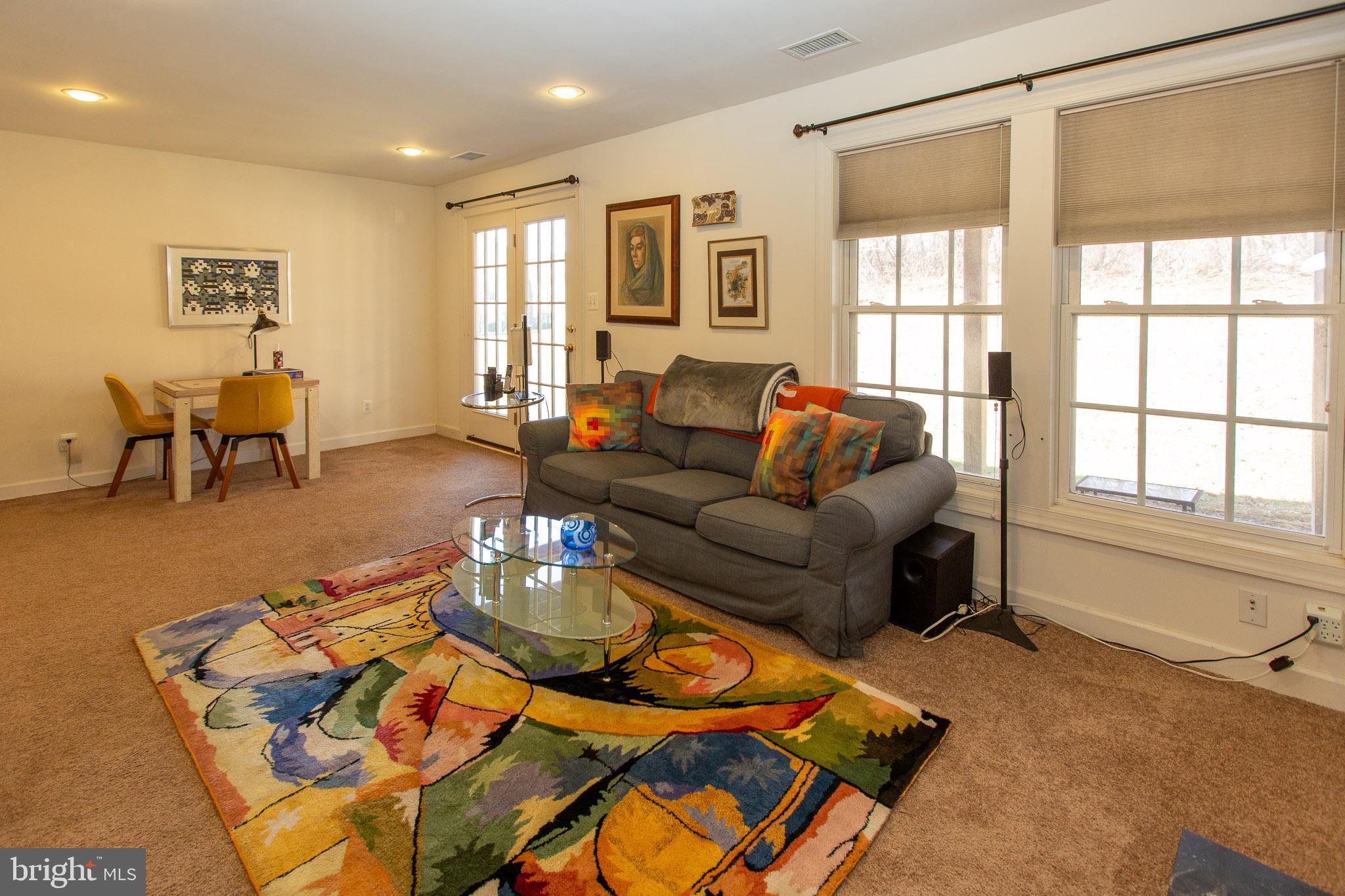 NORTHRIDGE VILLAGE - Residential