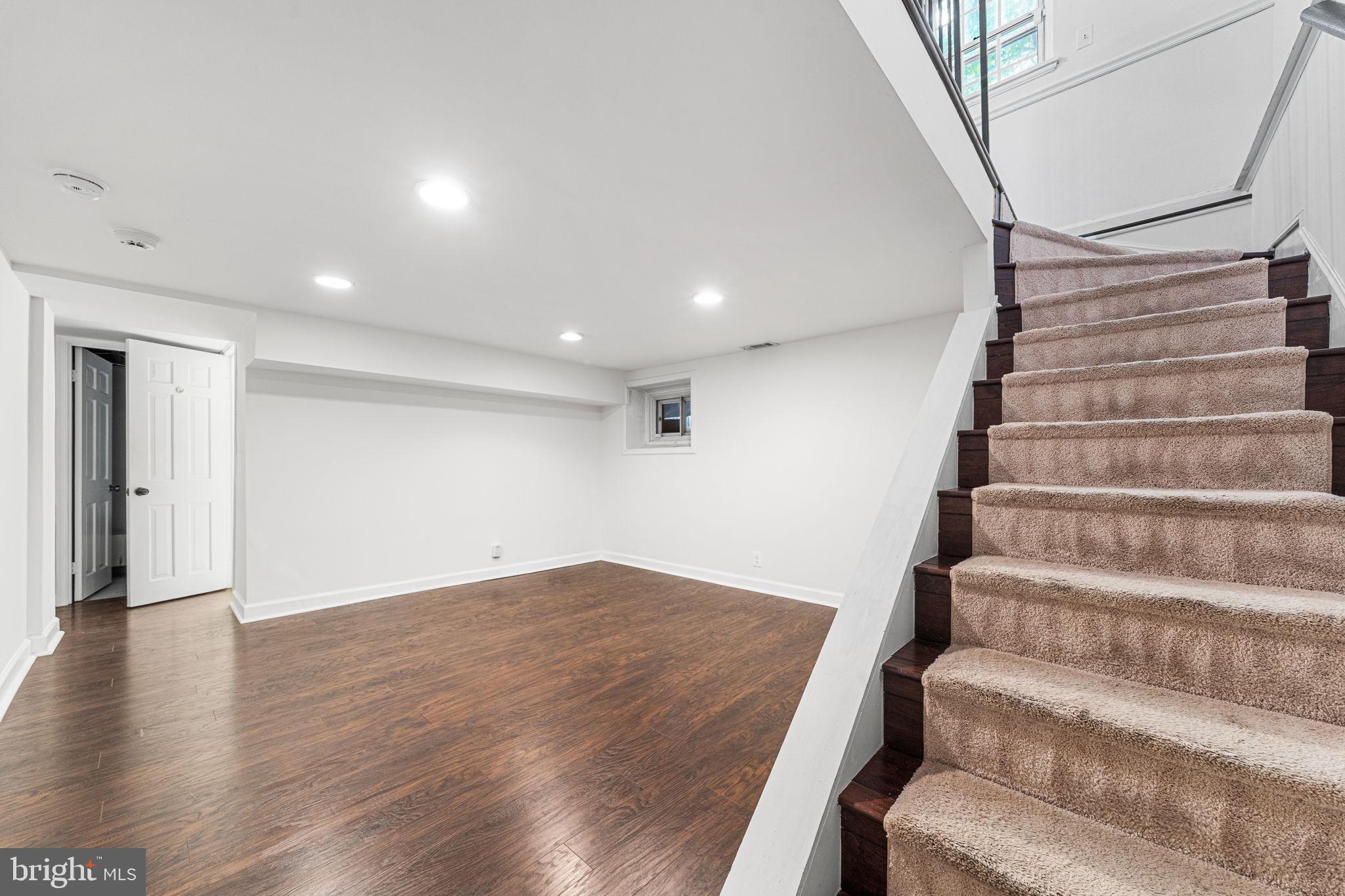 FAIRLINGTON VILLAGES - Residential