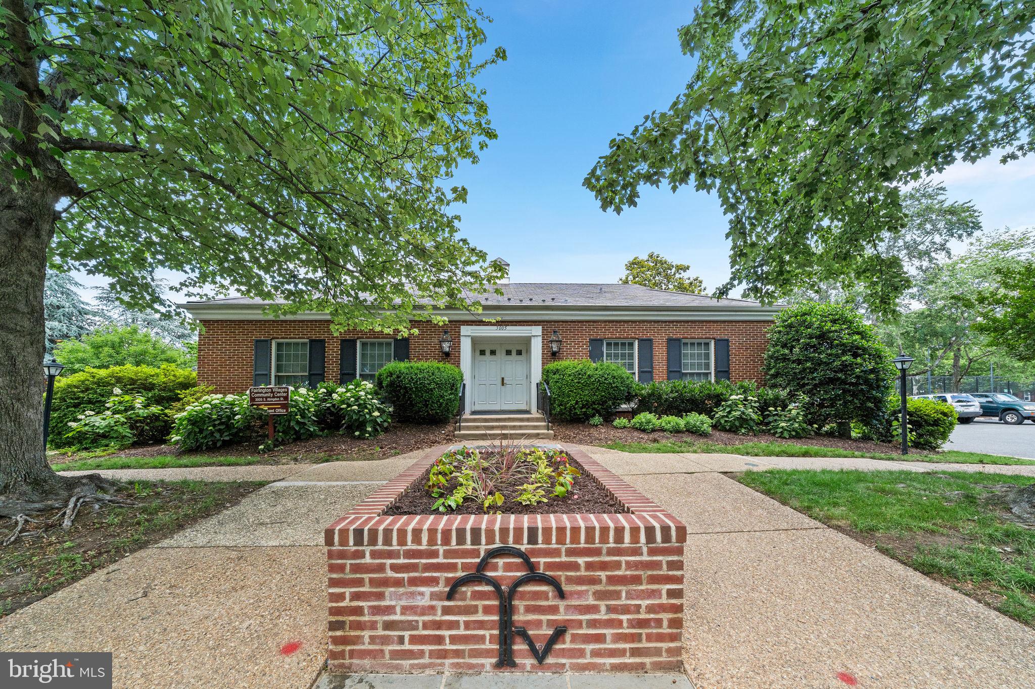 FAIRLINGTON VILLAGES - Residential