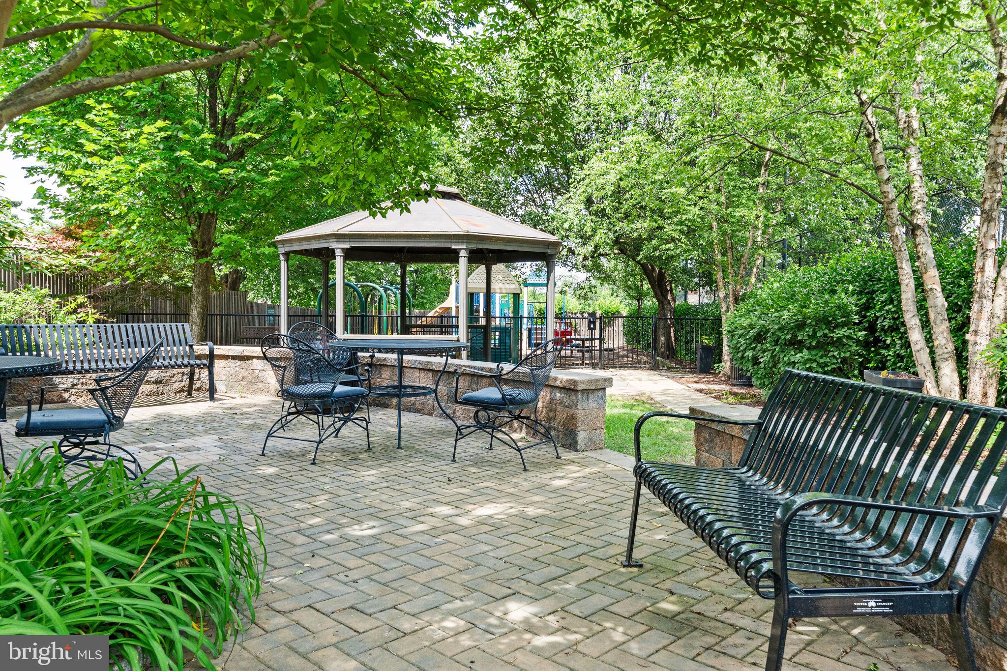 FAIRLINGTON VILLAGES - Residential
