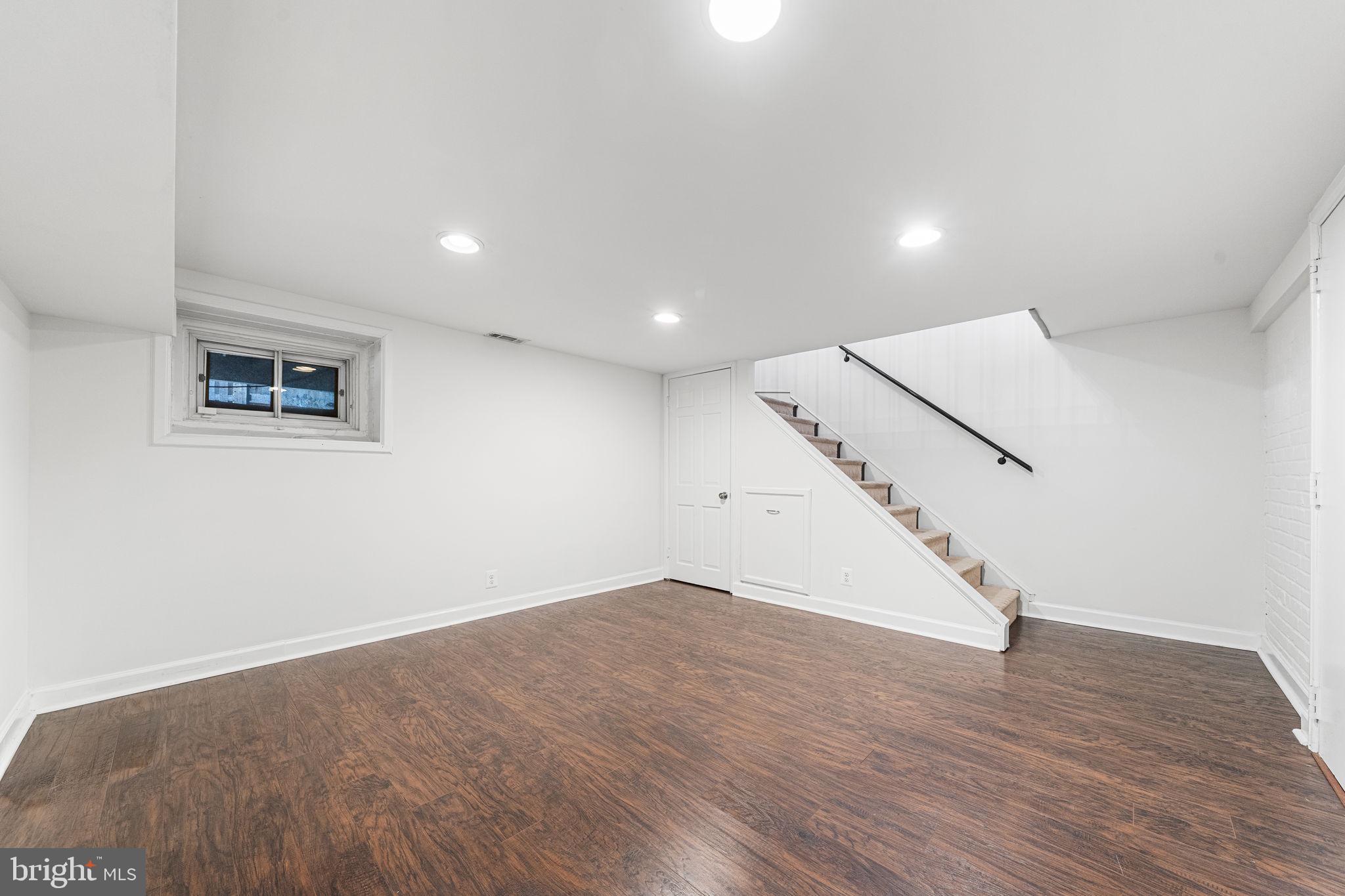 FAIRLINGTON VILLAGES - Residential