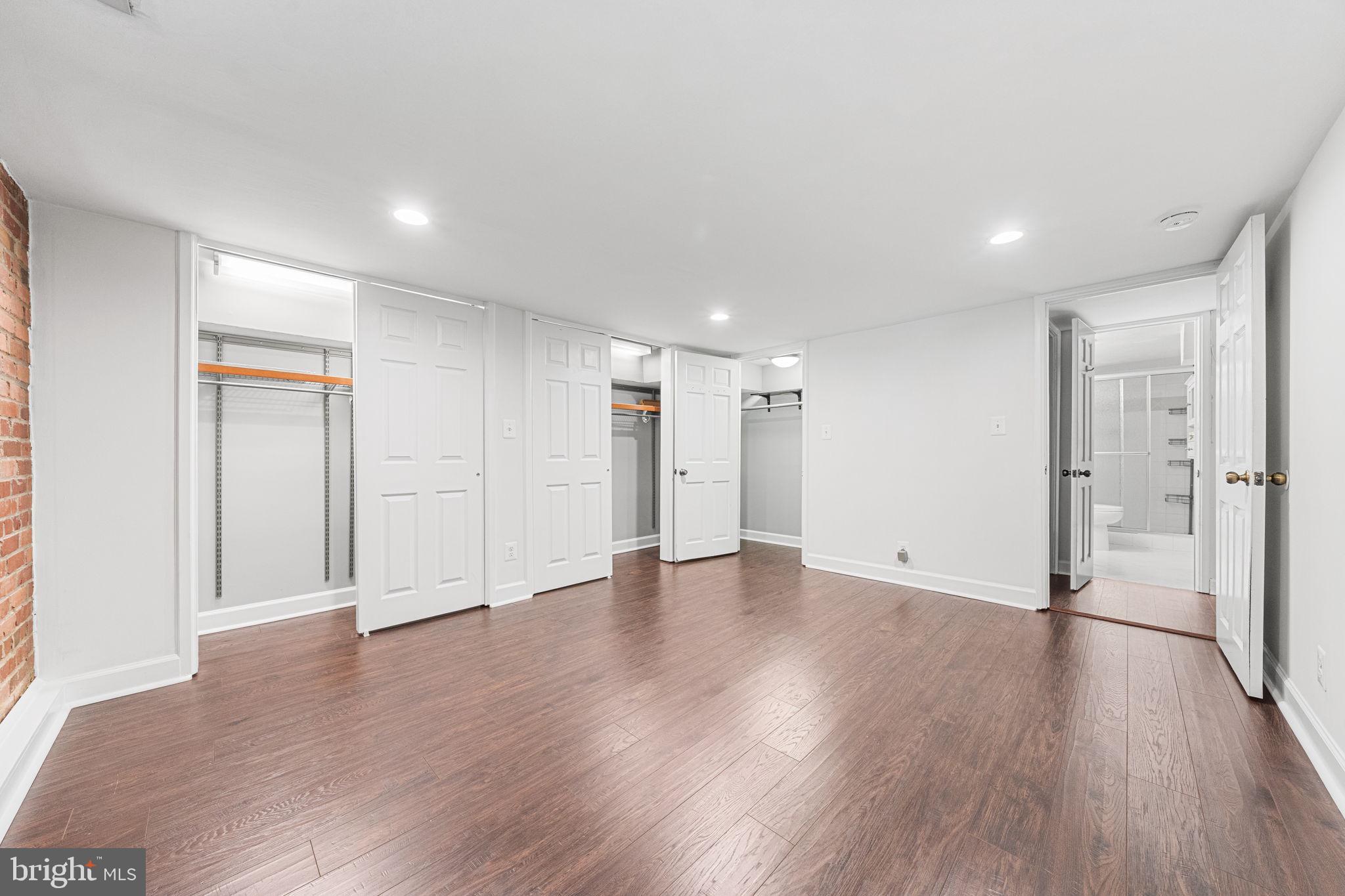 FAIRLINGTON VILLAGES - Residential