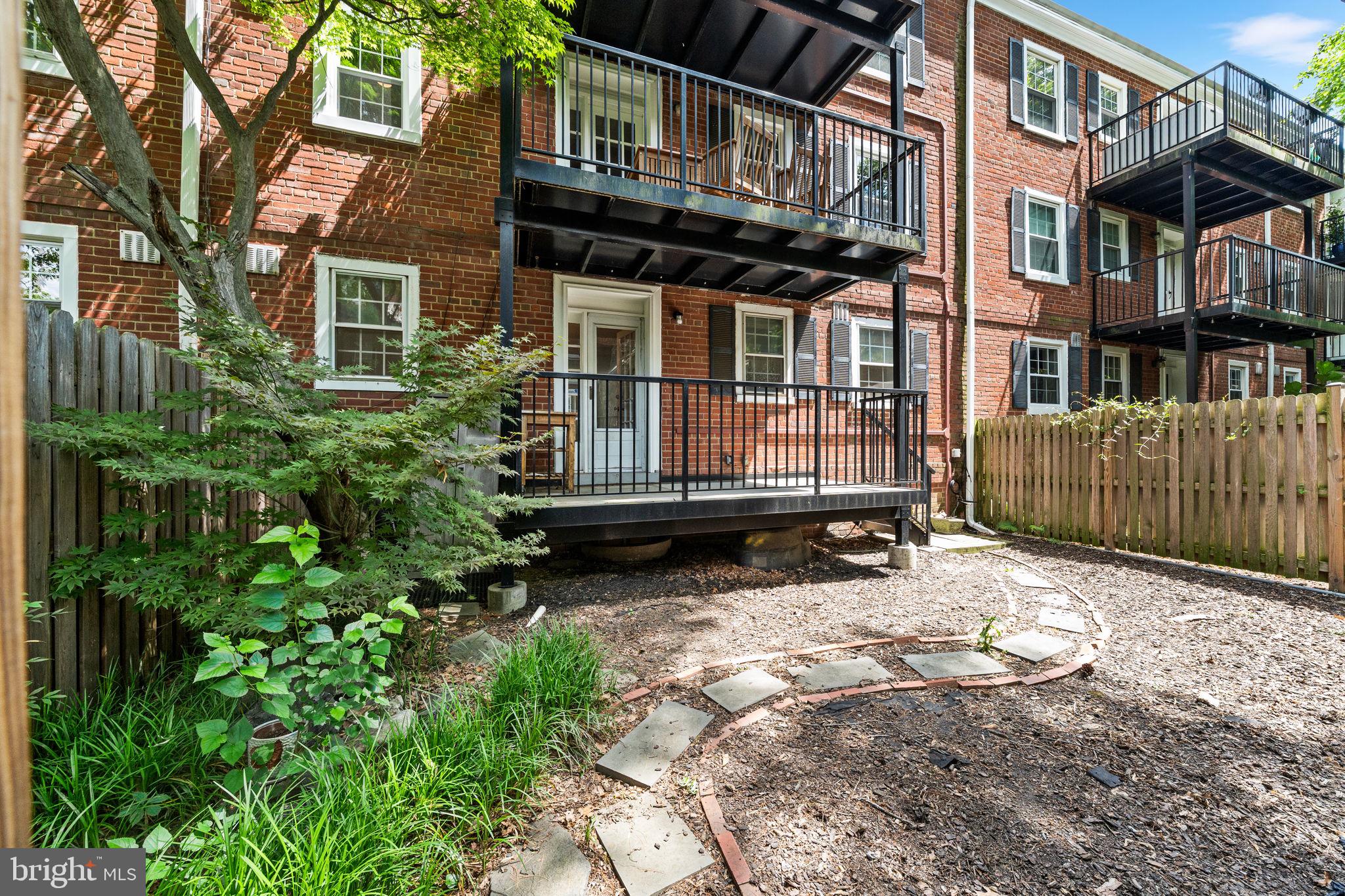 FAIRLINGTON VILLAGES - Residential