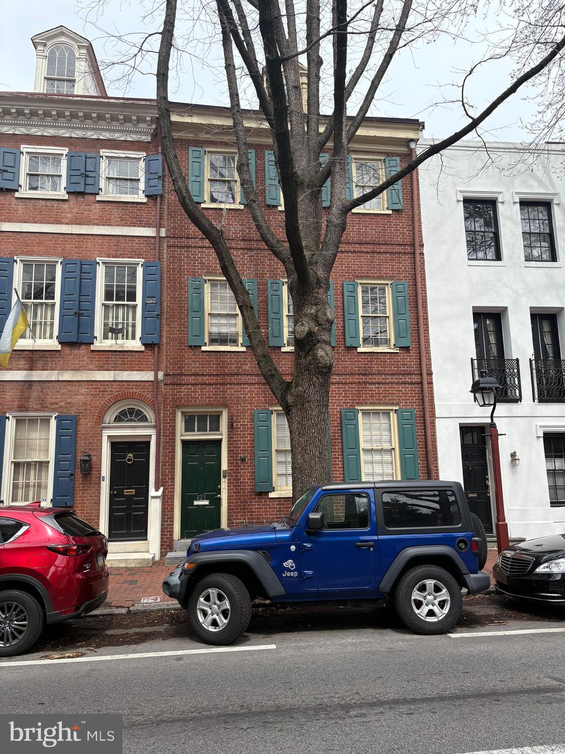 SOCIETY HILL - Residential Lease