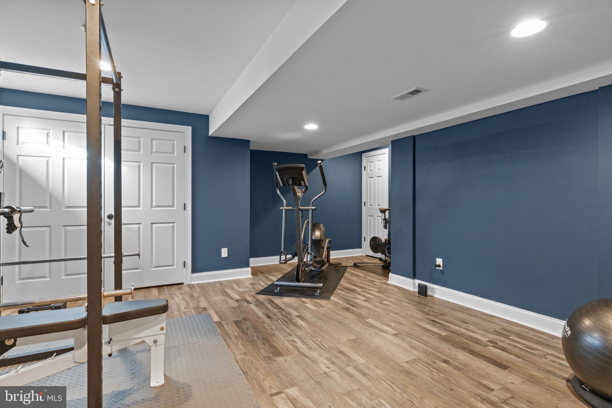 PINEVILLE - Residential